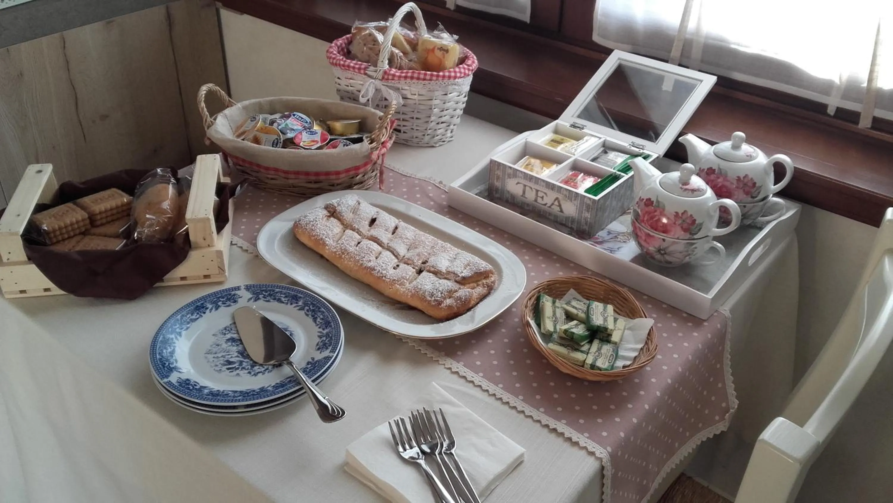 Continental breakfast in Ca' del Conte - Maison de Charme