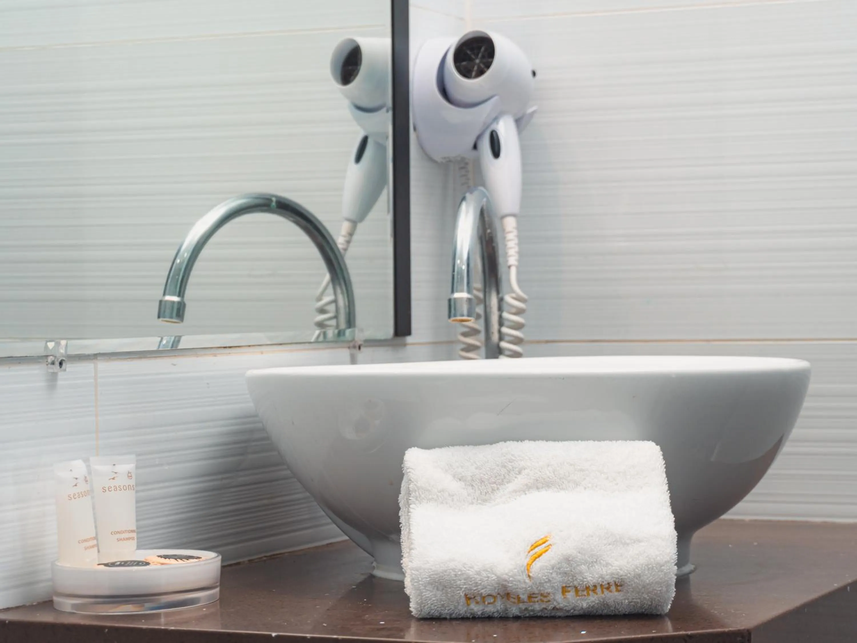 Toilet in Hotel Ferré Miraflores