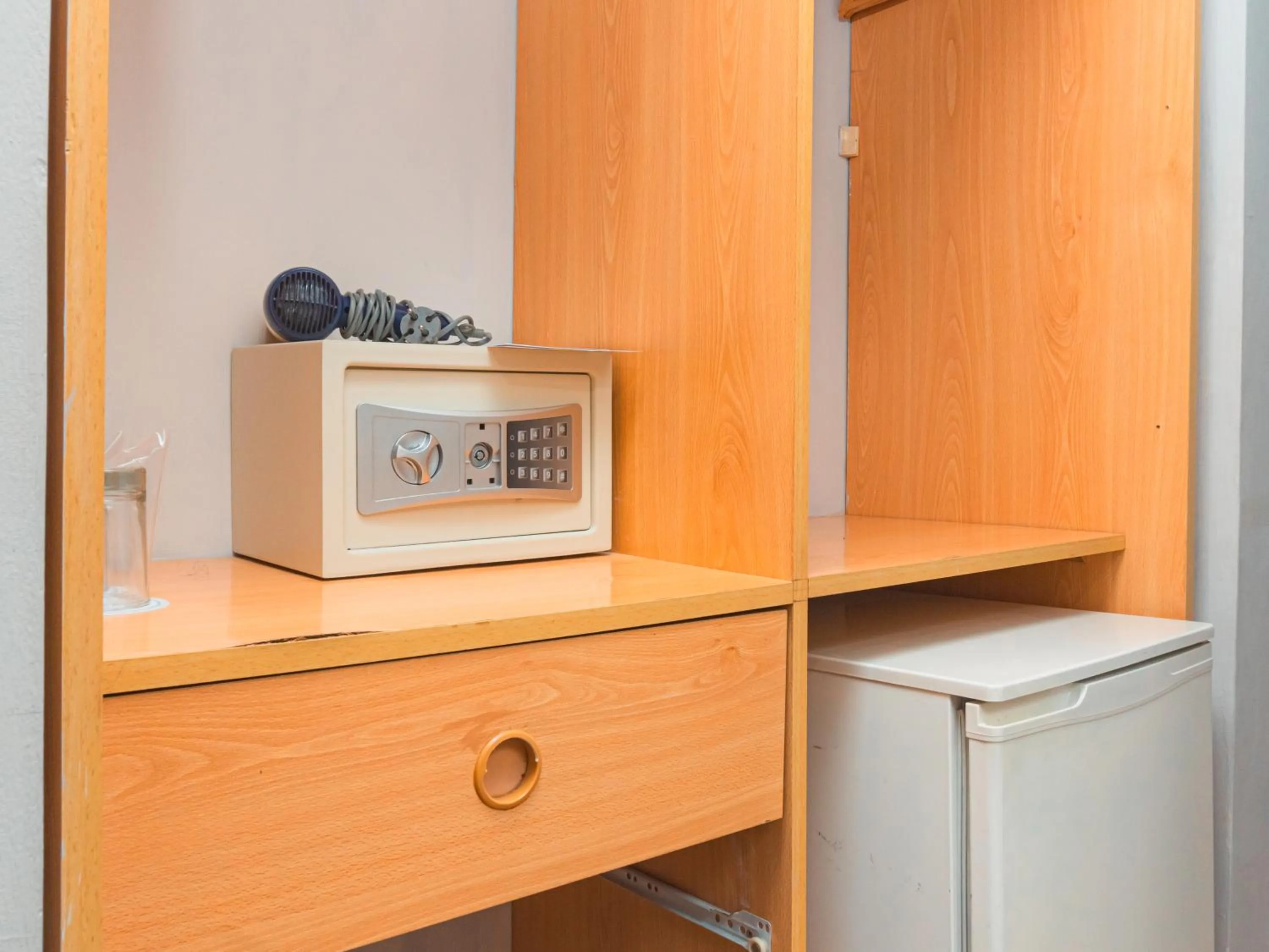 minibar in Hotel Ferré Miraflores