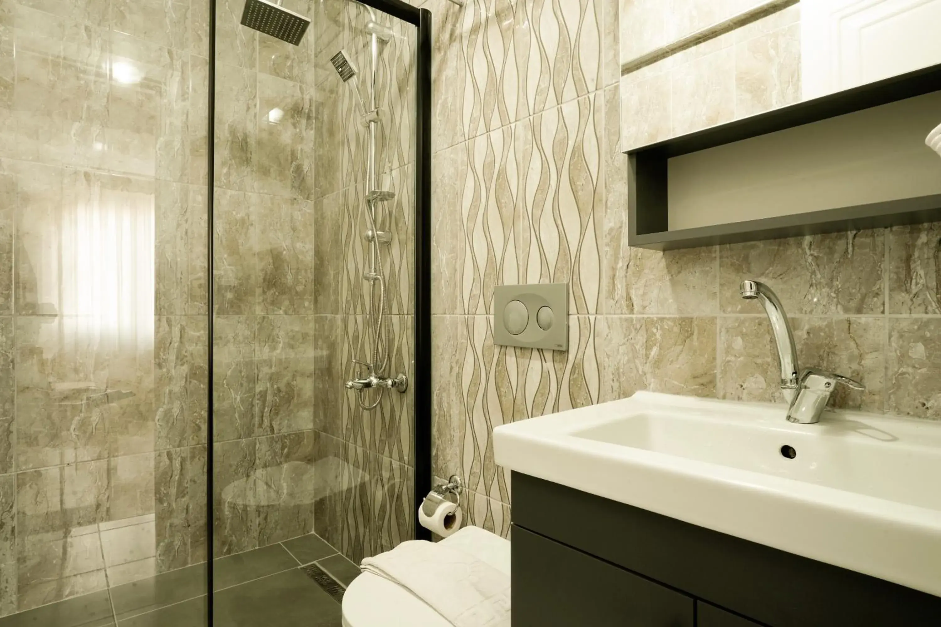 Deluxe Double Room (2 Adults + 1 Child) in Ararat Hotel Deluxe Double Room (2 Adults + 1 Child) in Ararat Hotel