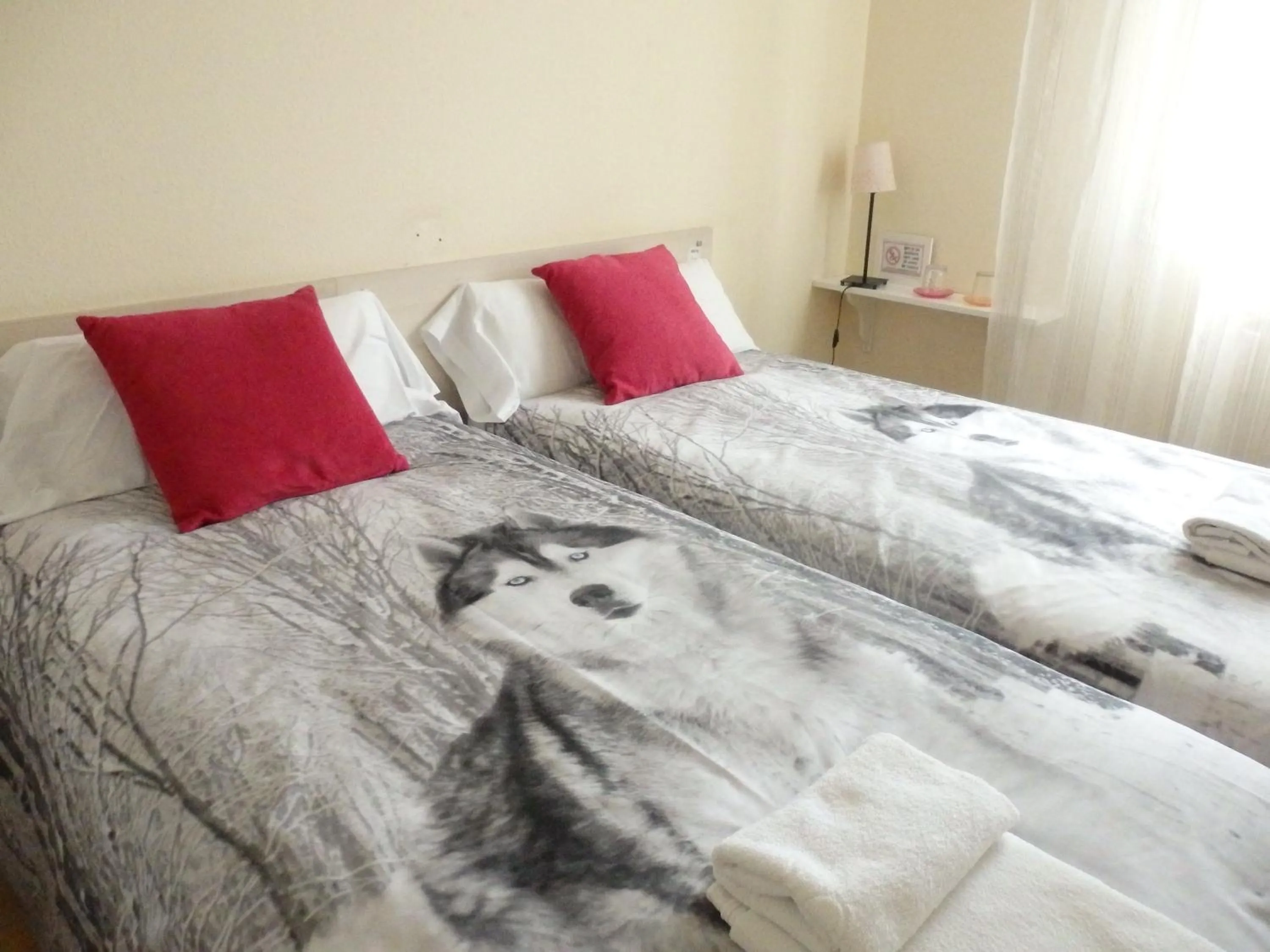 Bedroom, Bed in Alojamientos Olga