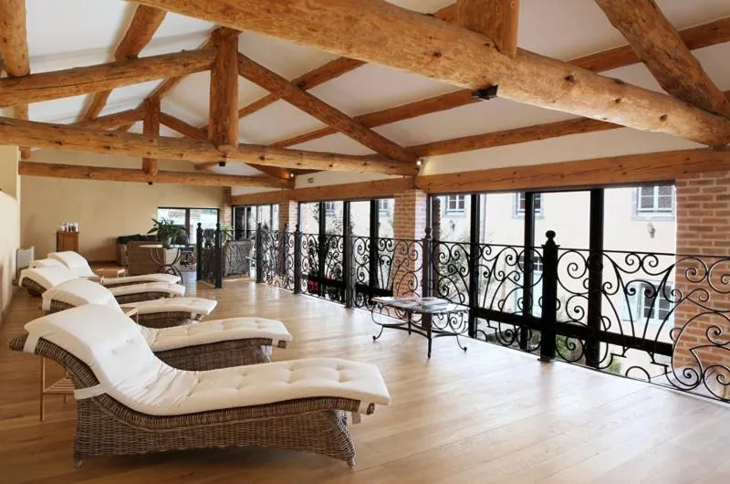 Lounge or bar in Domaine Saint-Roch Hotel Spa