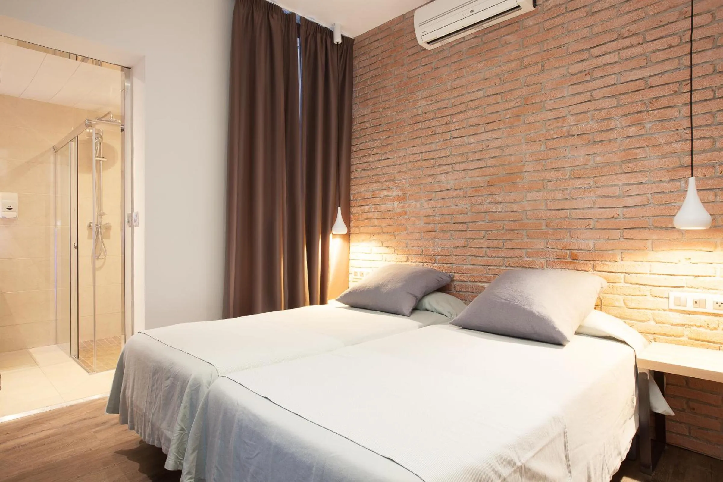 Photo of the whole room, Bed in Hostal Fernando