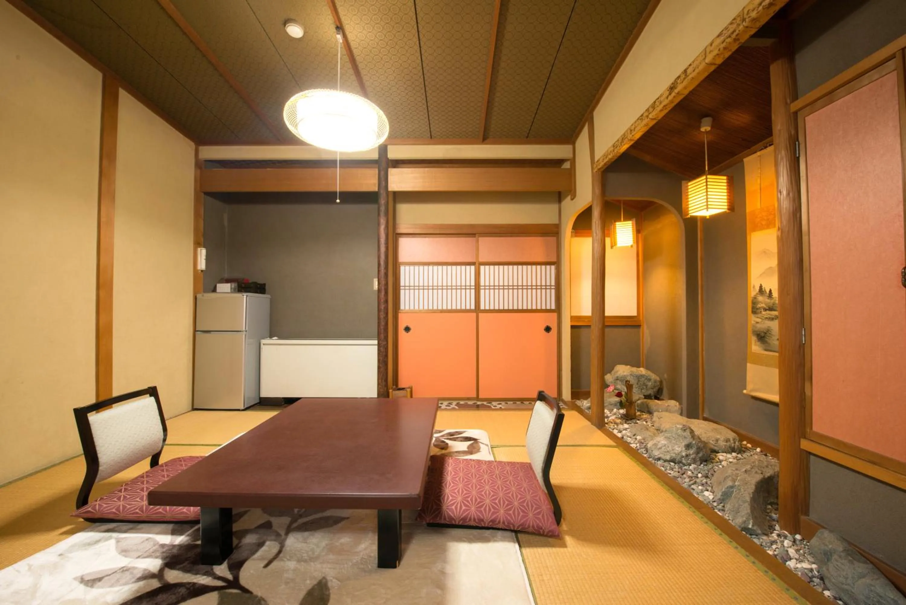 Photo of the whole room in Kappo Ryokan Shiroyama