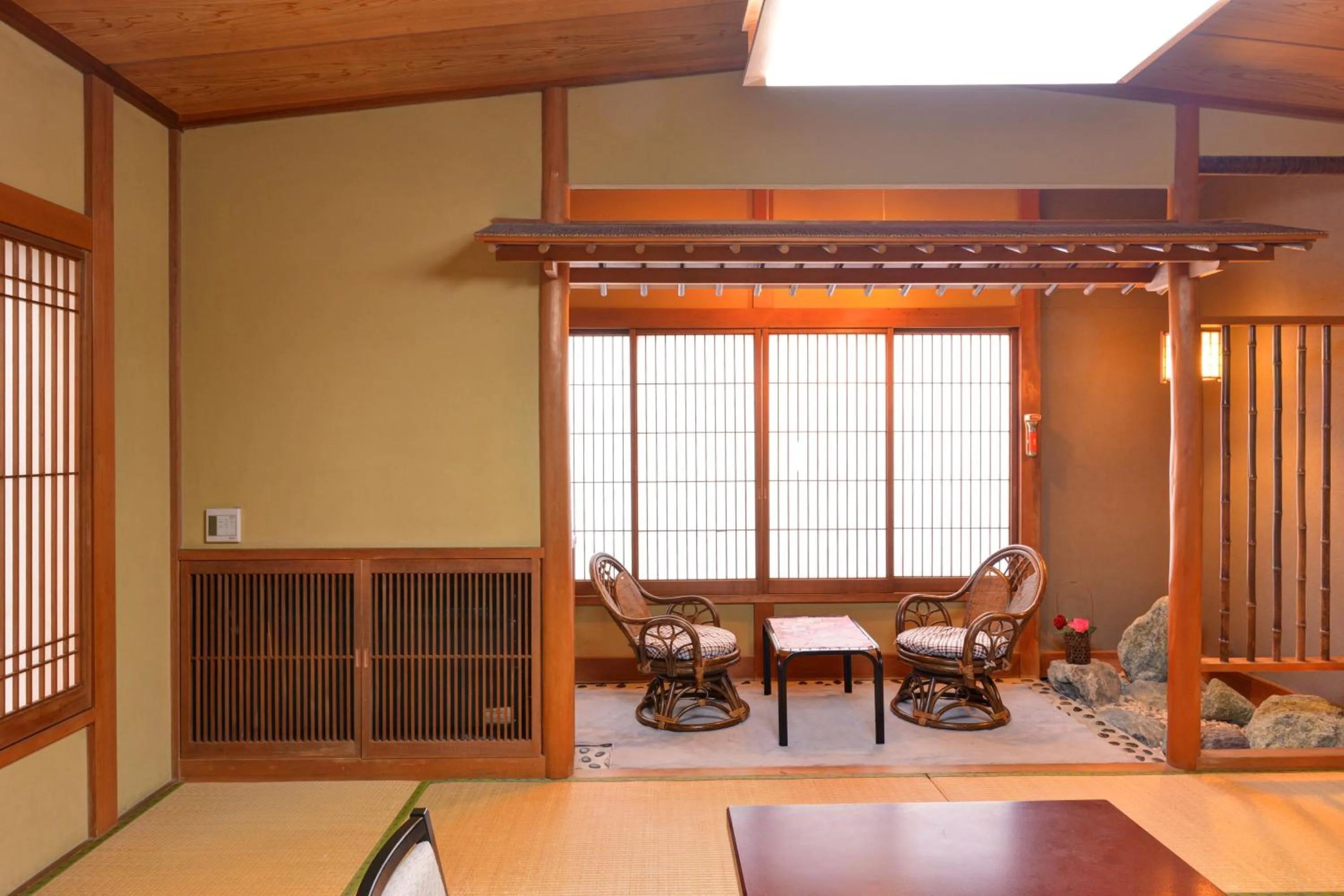 Photo of the whole room in Kappo Ryokan Shiroyama