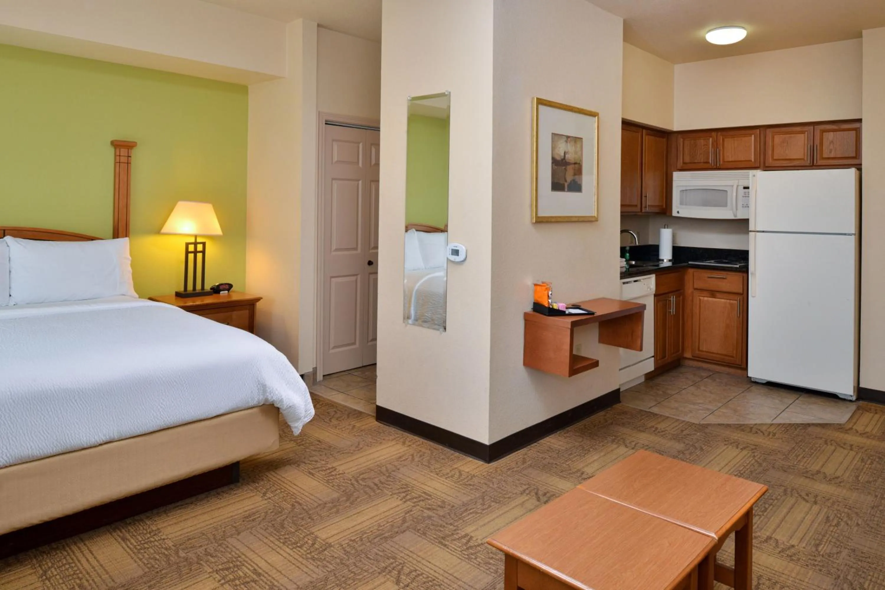 Photo of the whole room, Bed in Staybridge Suites Las Cruces by IHG