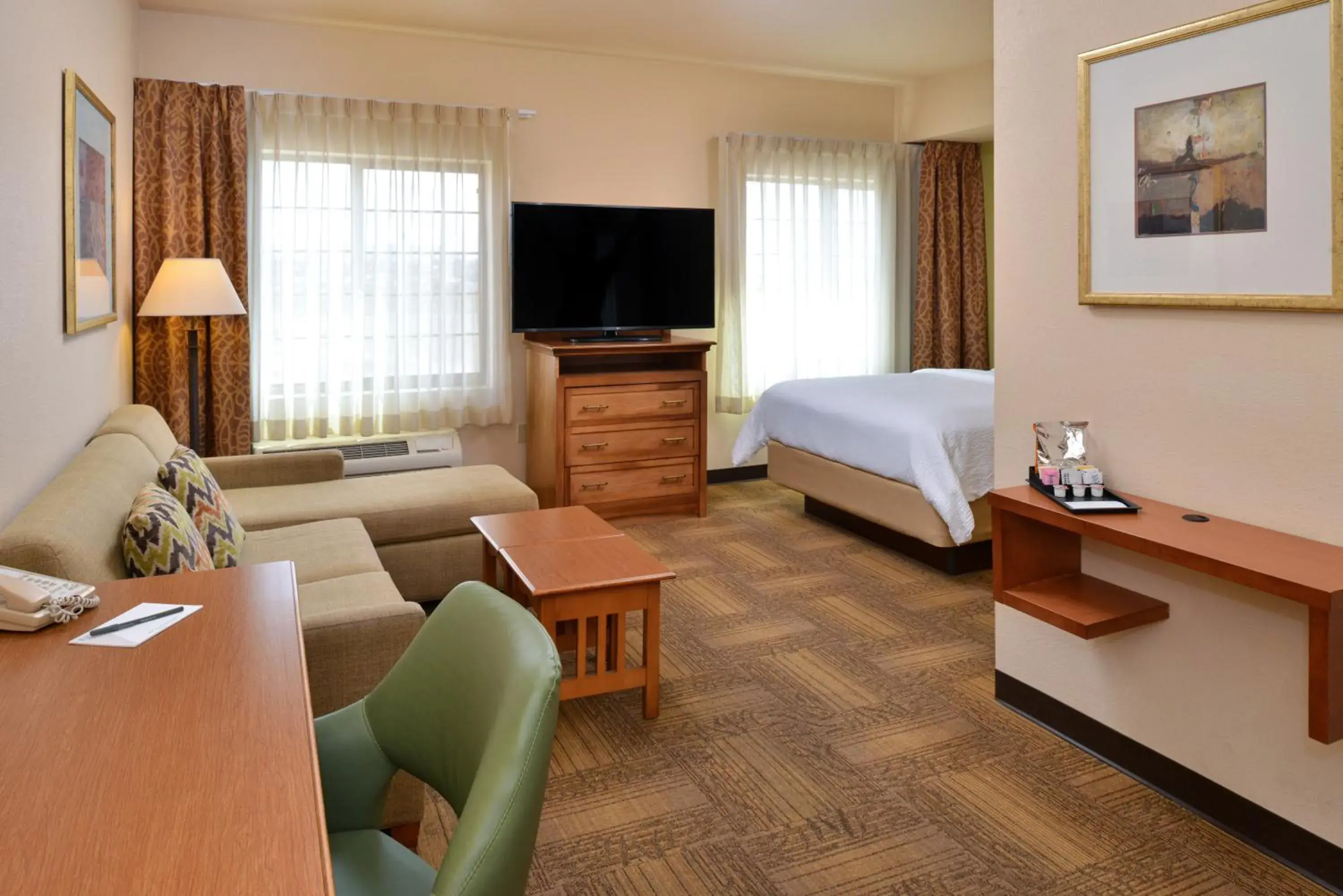 Queen Studio Suite in Staybridge Suites Las Cruces by IHG Queen Studio Suite in Staybridge Suites Las Cruces by IHG
