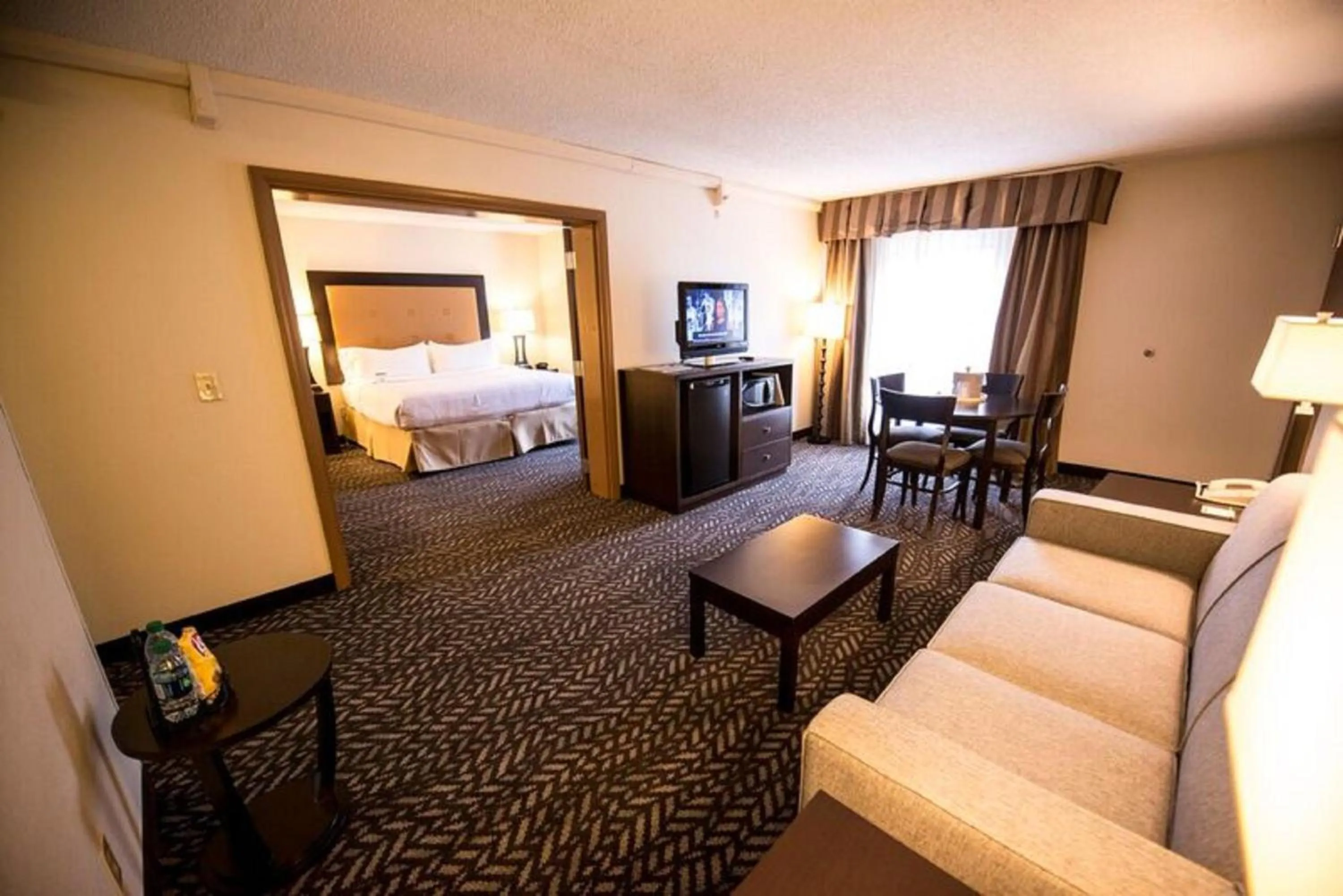Photo of the whole room, Bed in Holiday Inn Little Rock-Airport-Conference Center by IHG