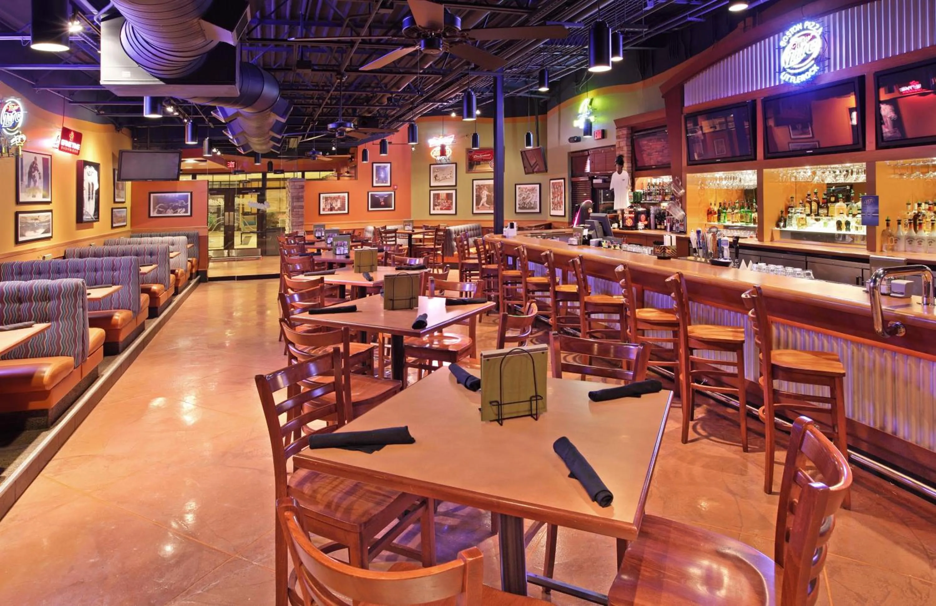 Lounge or bar in Holiday Inn Little Rock-Airport-Conference Center by IHG