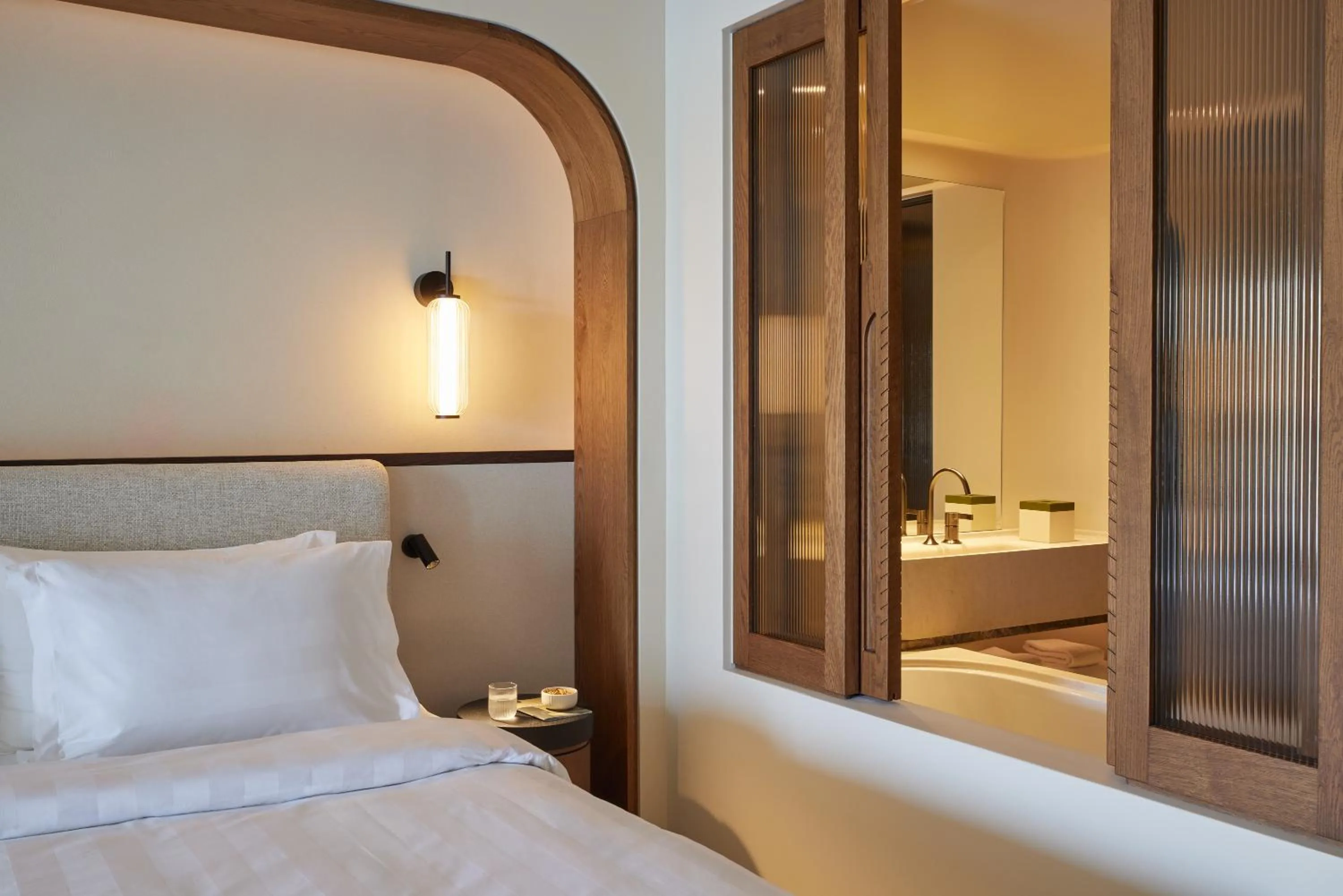 Bathroom, Bed in Daios Cove