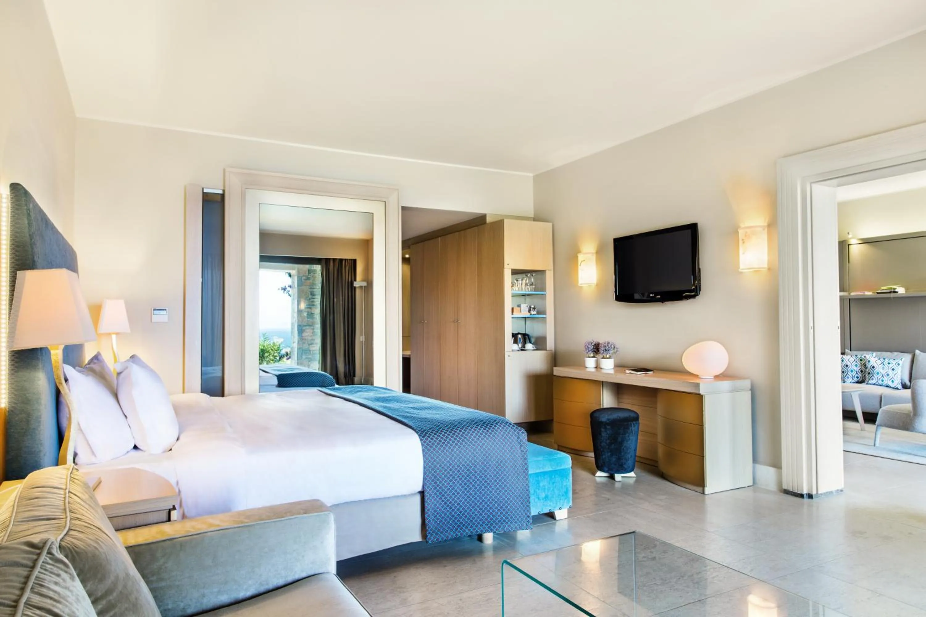 Day, Bed in Daios Cove