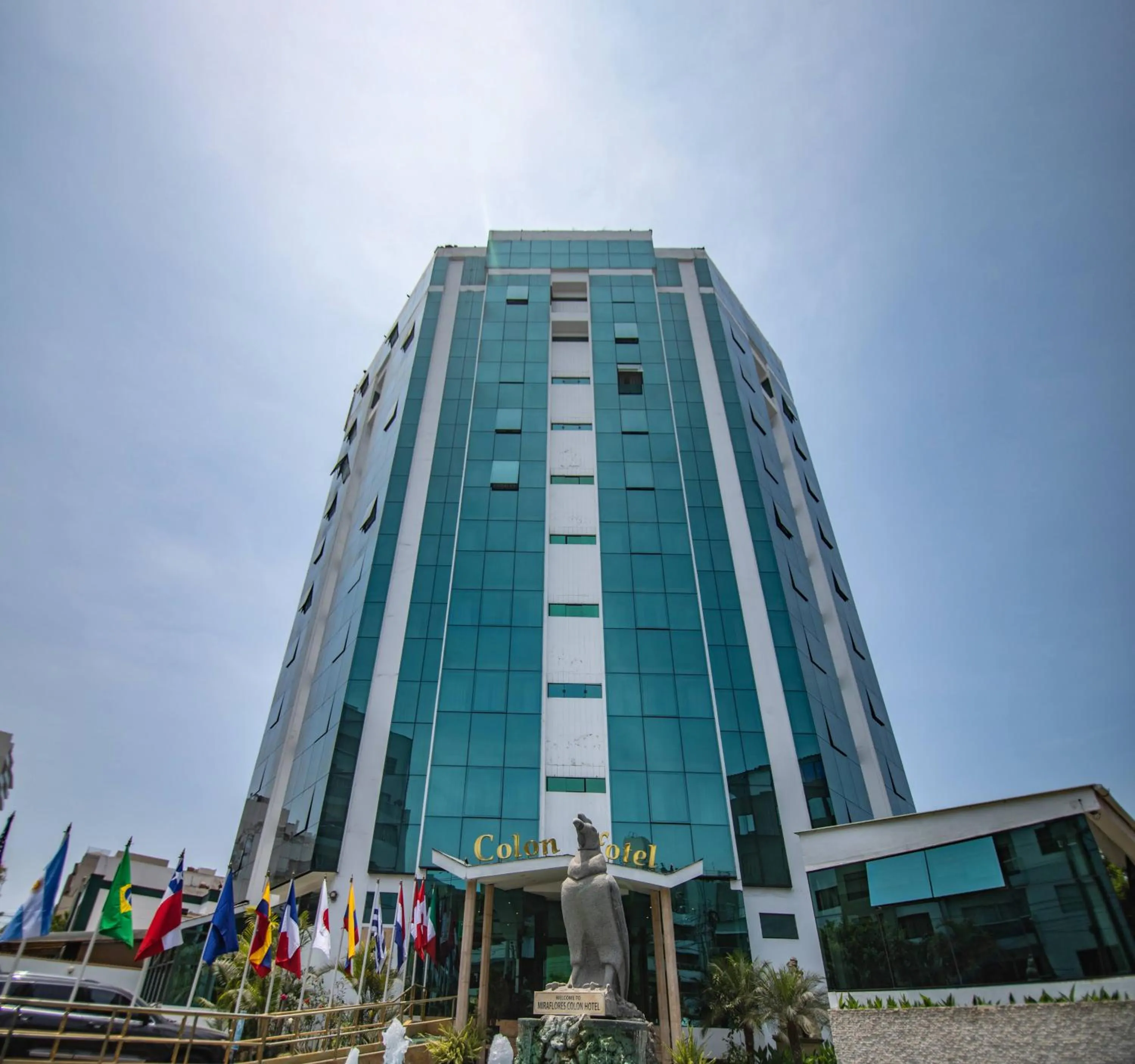 Property building in Miraflores Colon Hotel