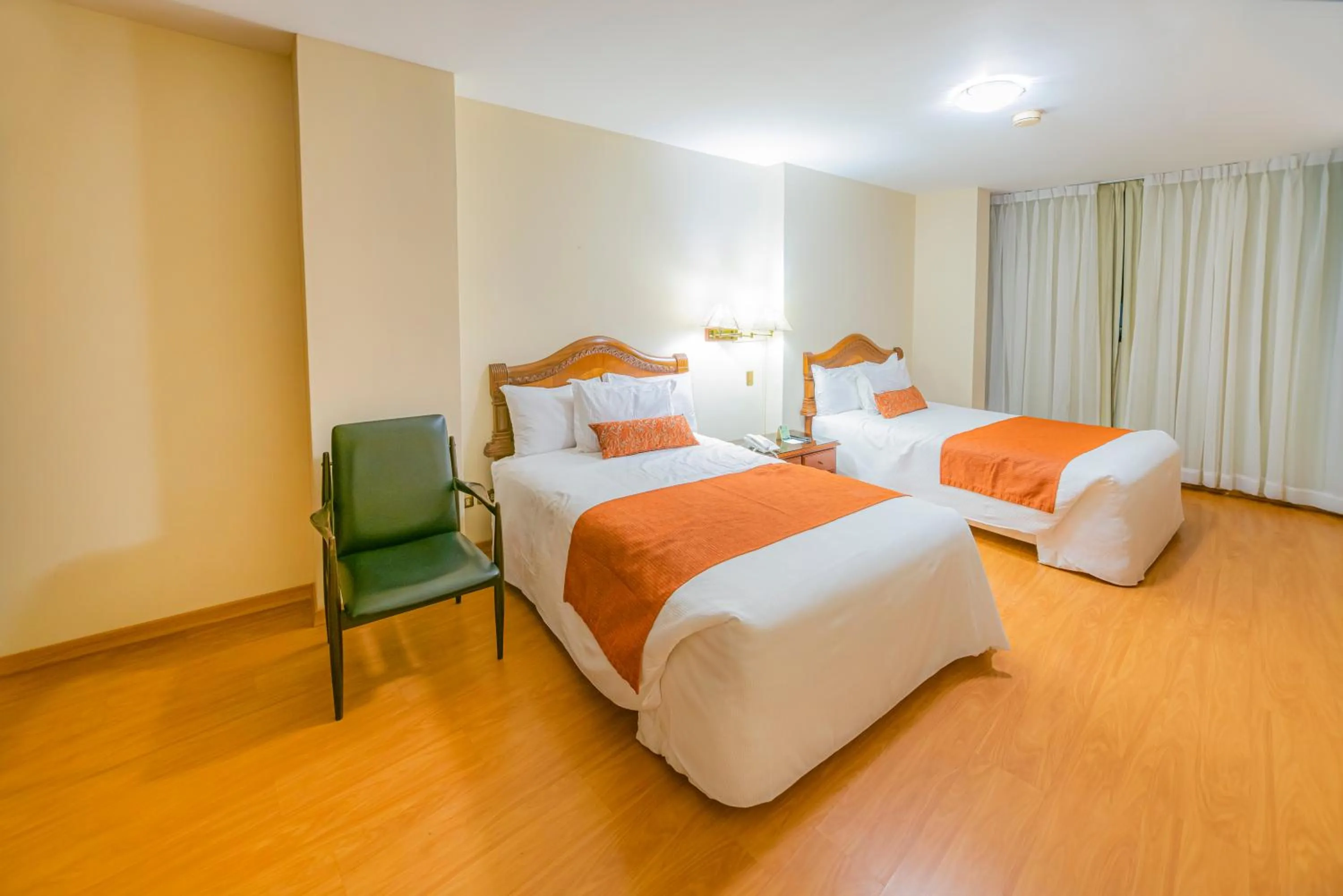 Bed in Miraflores Colon Hotel