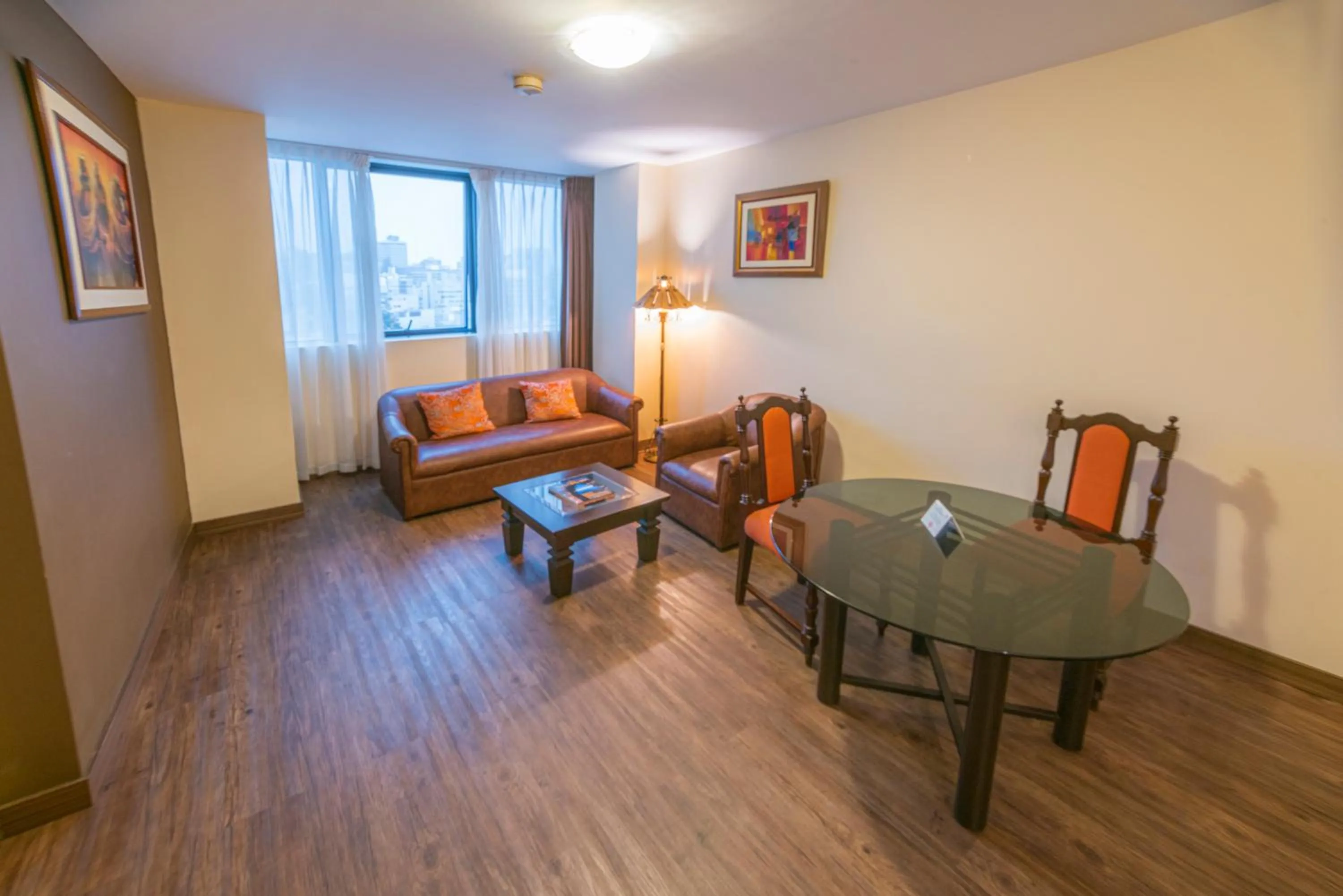 Area and facilities in Miraflores Colon Hotel