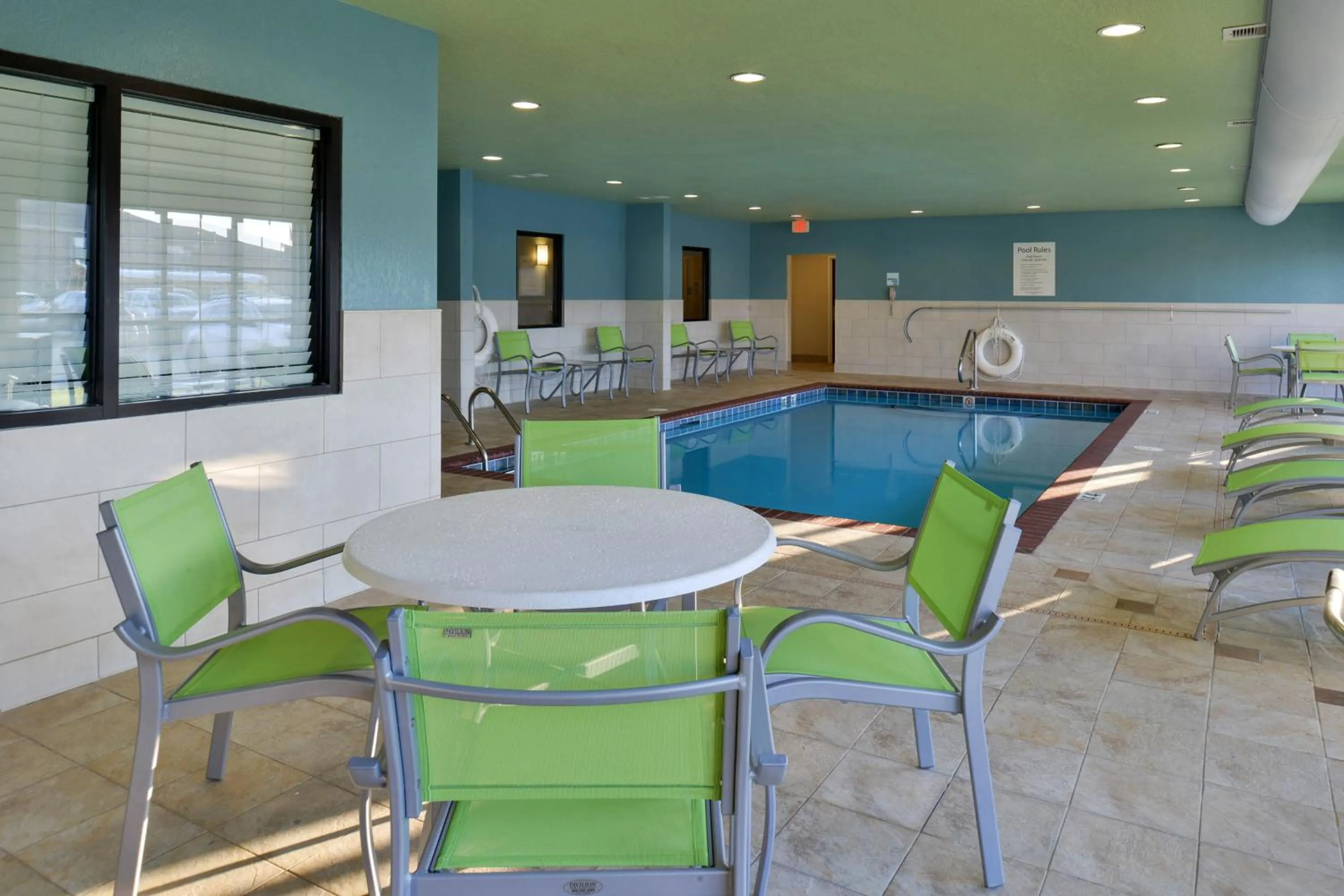 Swimming pool in Holiday Inn Express Hotel & Suites Lonoke I-40 by IHG