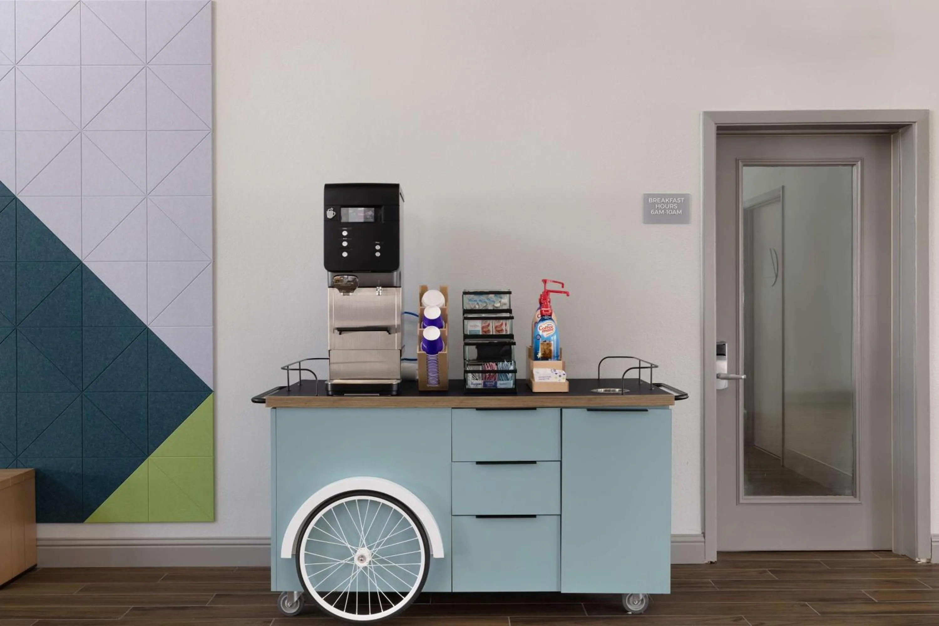 Lobby or reception in Spark By Hilton Santa Nella