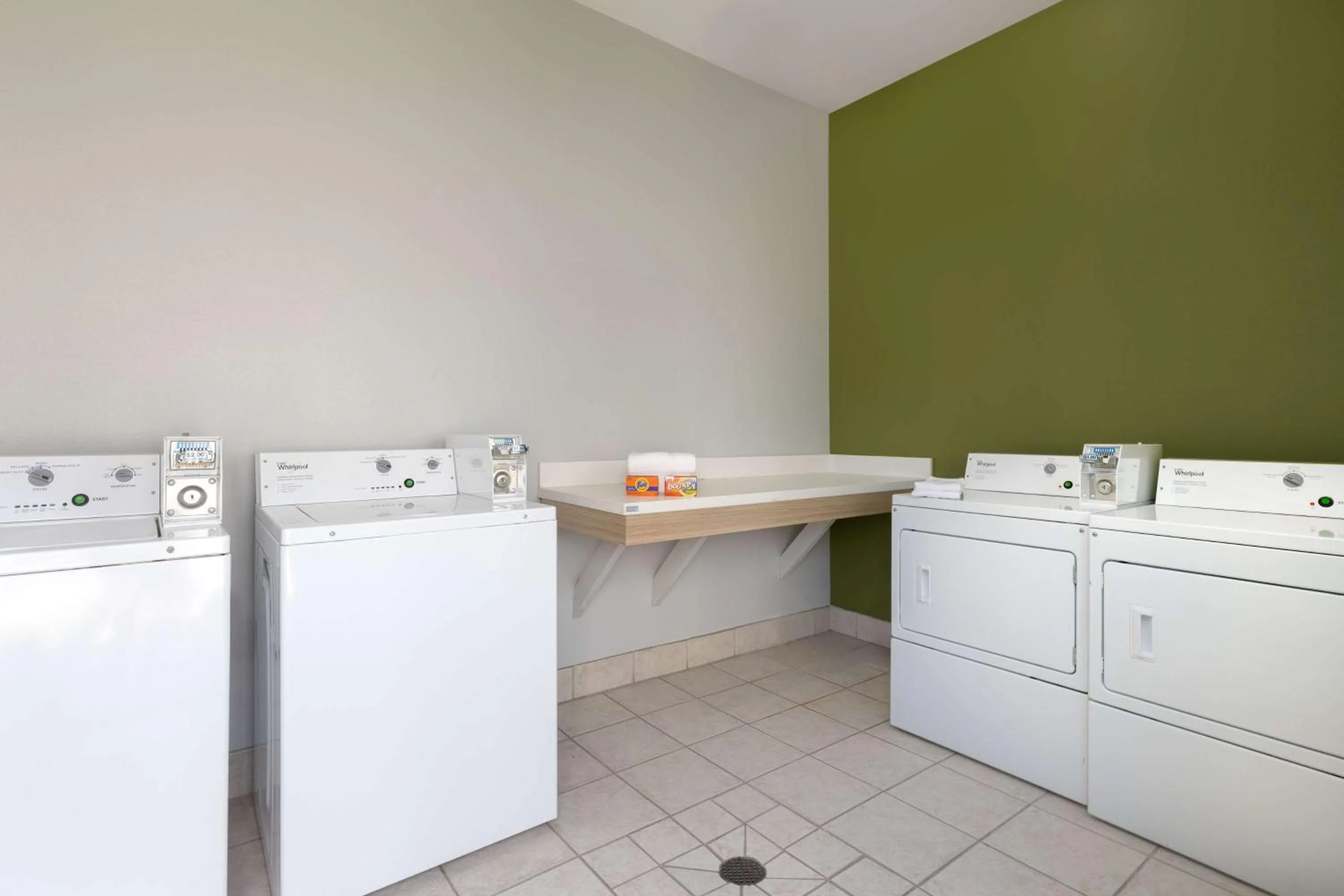 laundry in Spark By Hilton Santa Nella