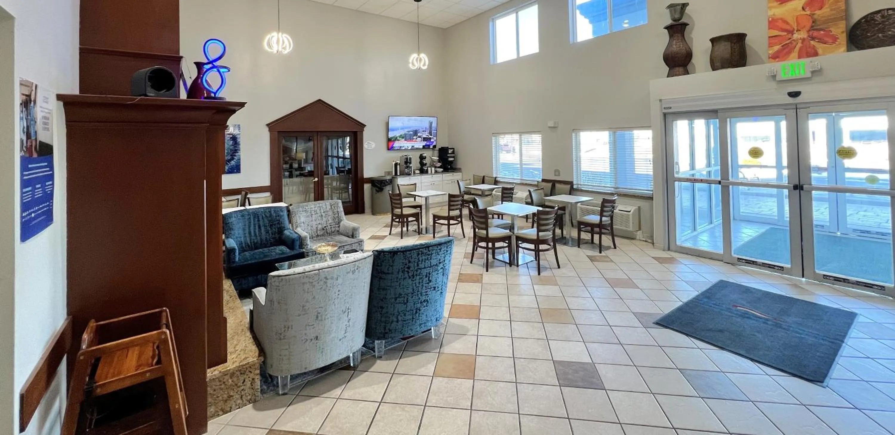 Breakfast in Baymont by Wyndham Litchfield