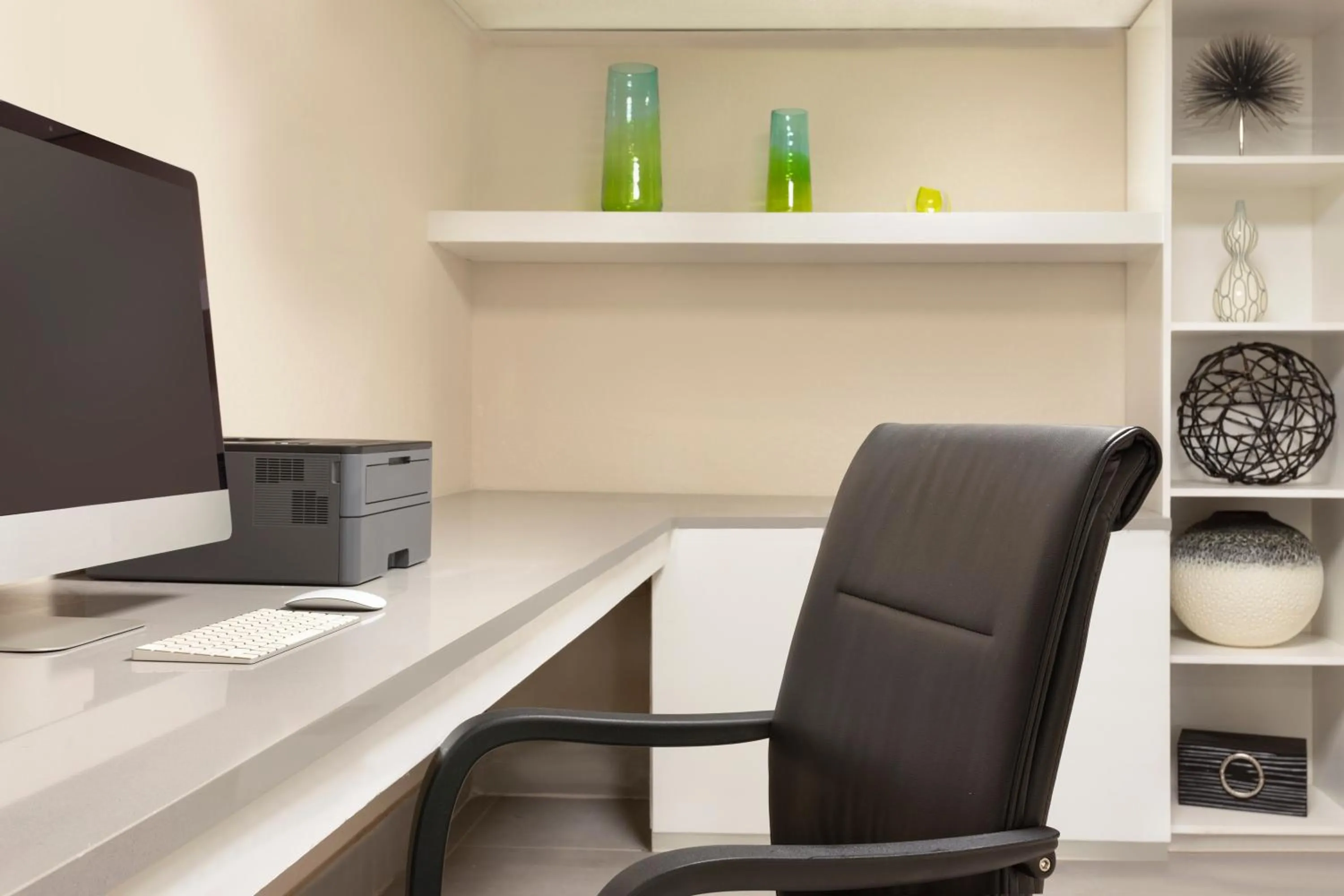 Business facilities in Country Inn & Suites by Radisson, North Little Rock, AR