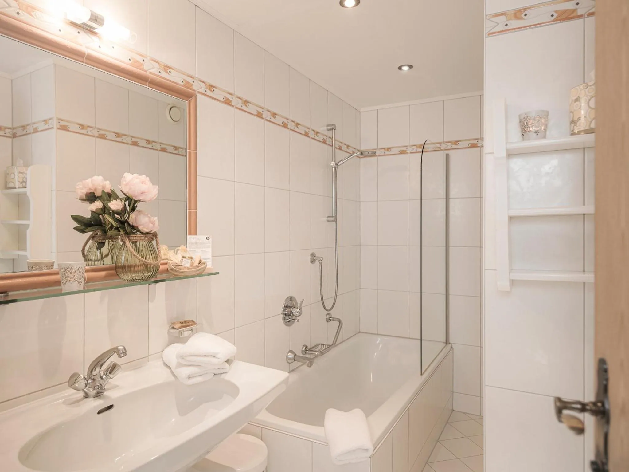 Bathroom in Apparthotel "Landhaus Veronika"