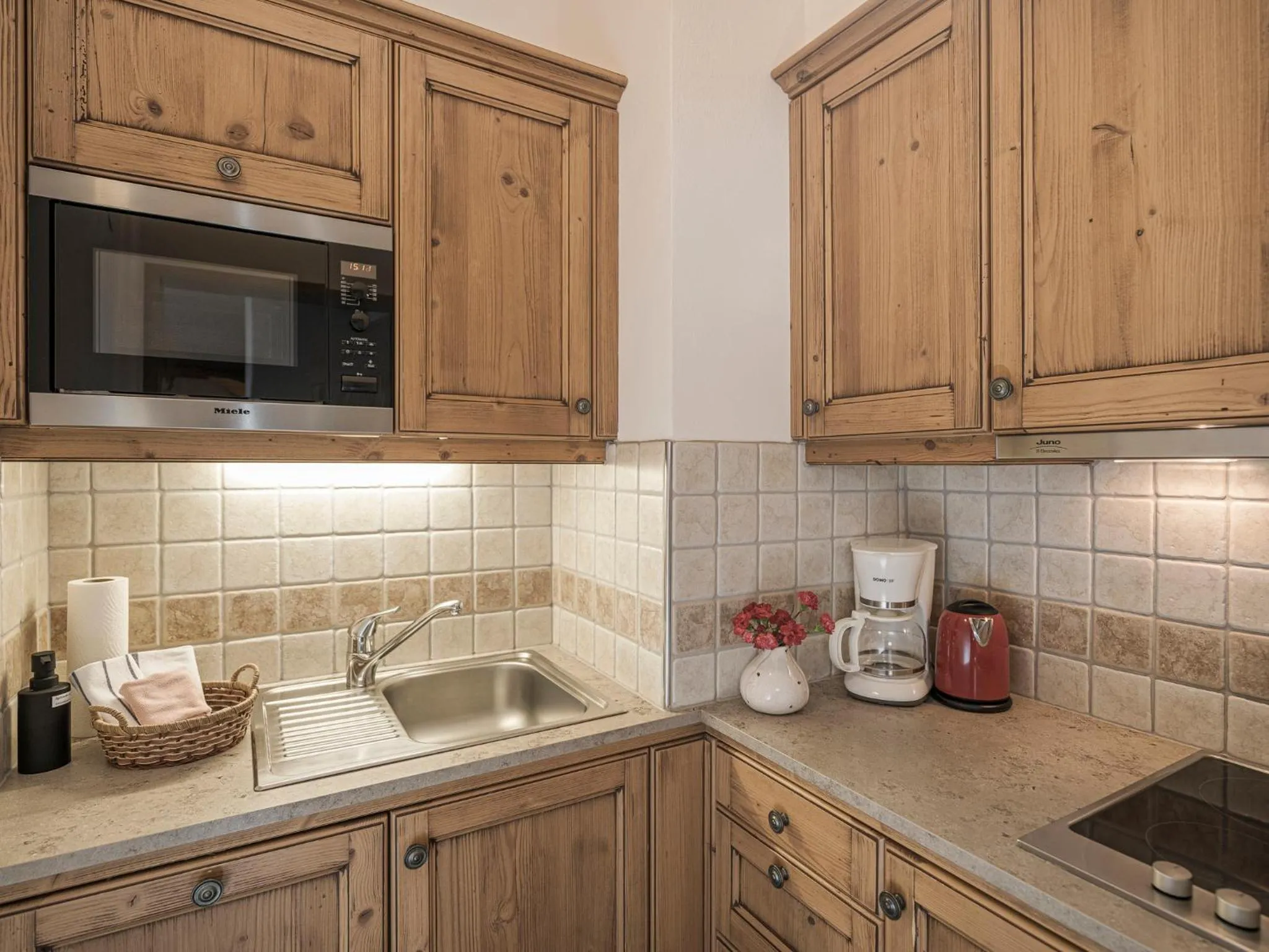 Kitchen or kitchenette in Apparthotel "Landhaus Veronika"