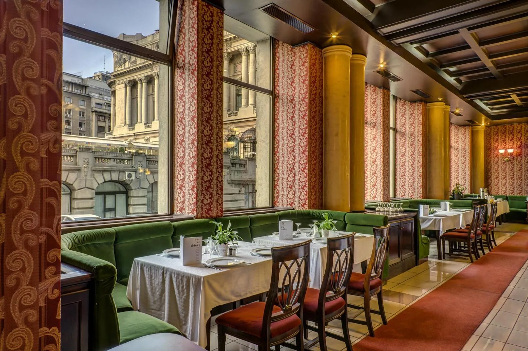 Restaurant/places to eat in Capitol Hotel