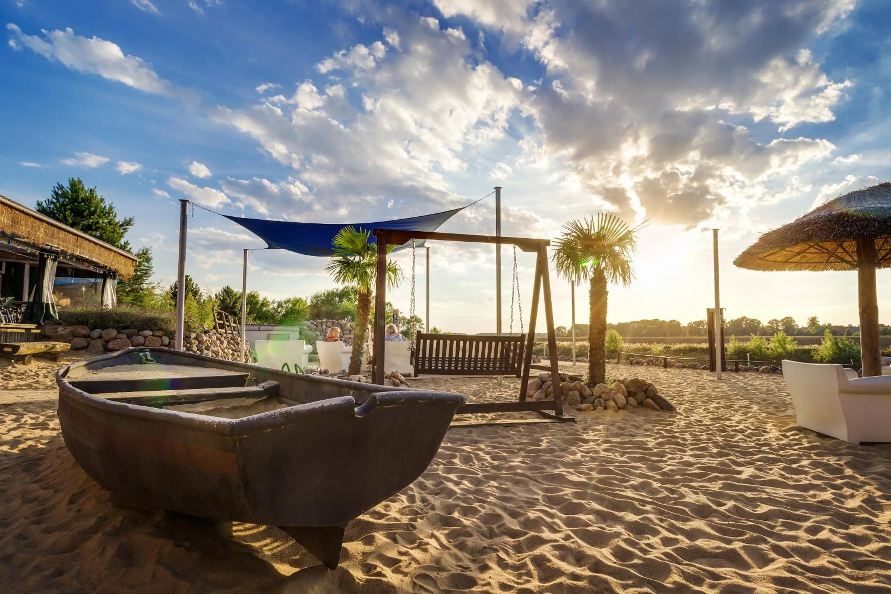 Swimming pool in Hotel Dömitzer Hafen