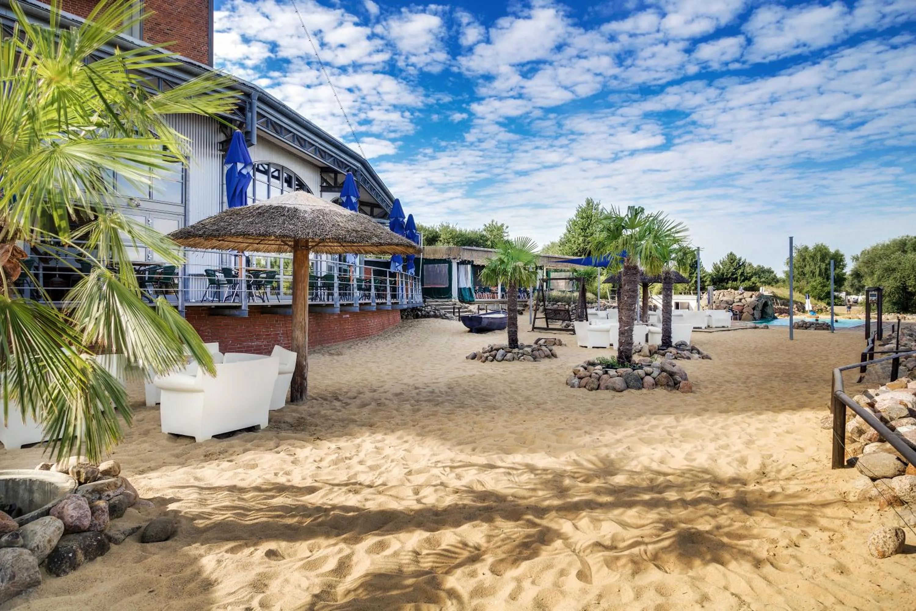 Swimming pool in Hotel Dömitzer Hafen