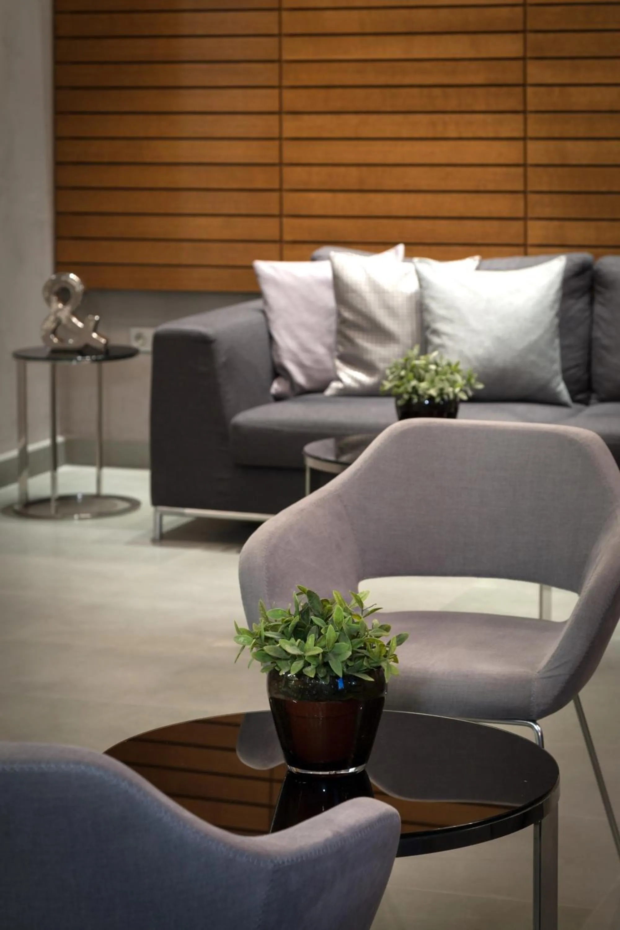 Seating area in Aegli Hotel Volos