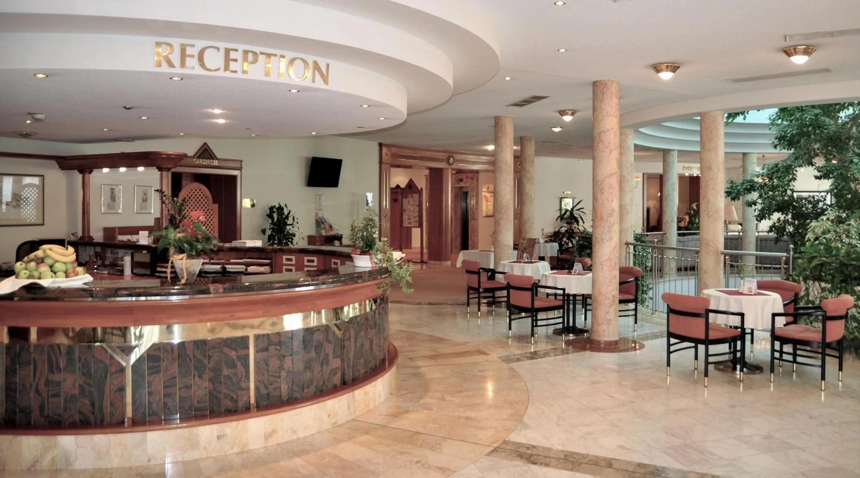 Lobby or reception in Reduce Hotel Thermal Adults only