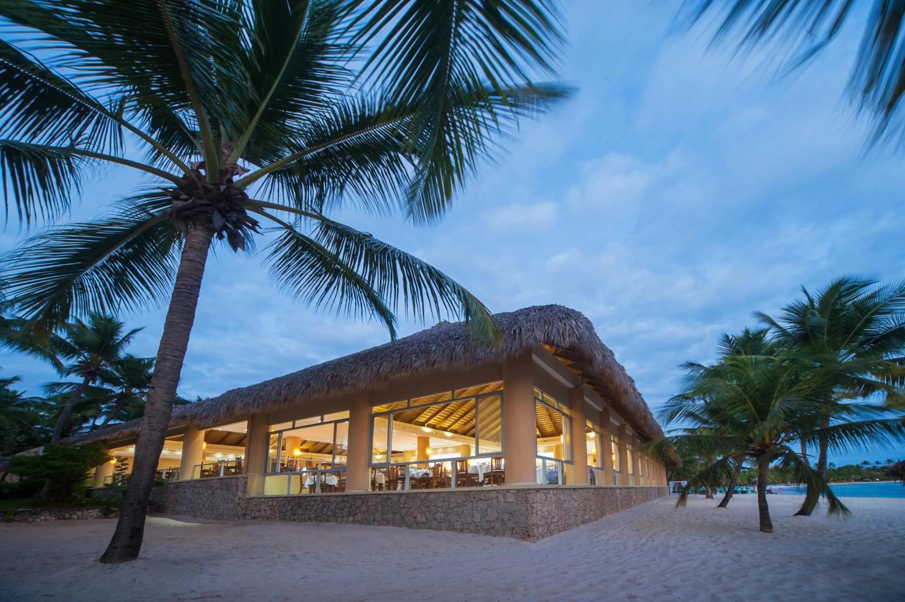 Facade/entrance in Viva Dominicus Beach by Wyndham, A Trademark All Inclusive