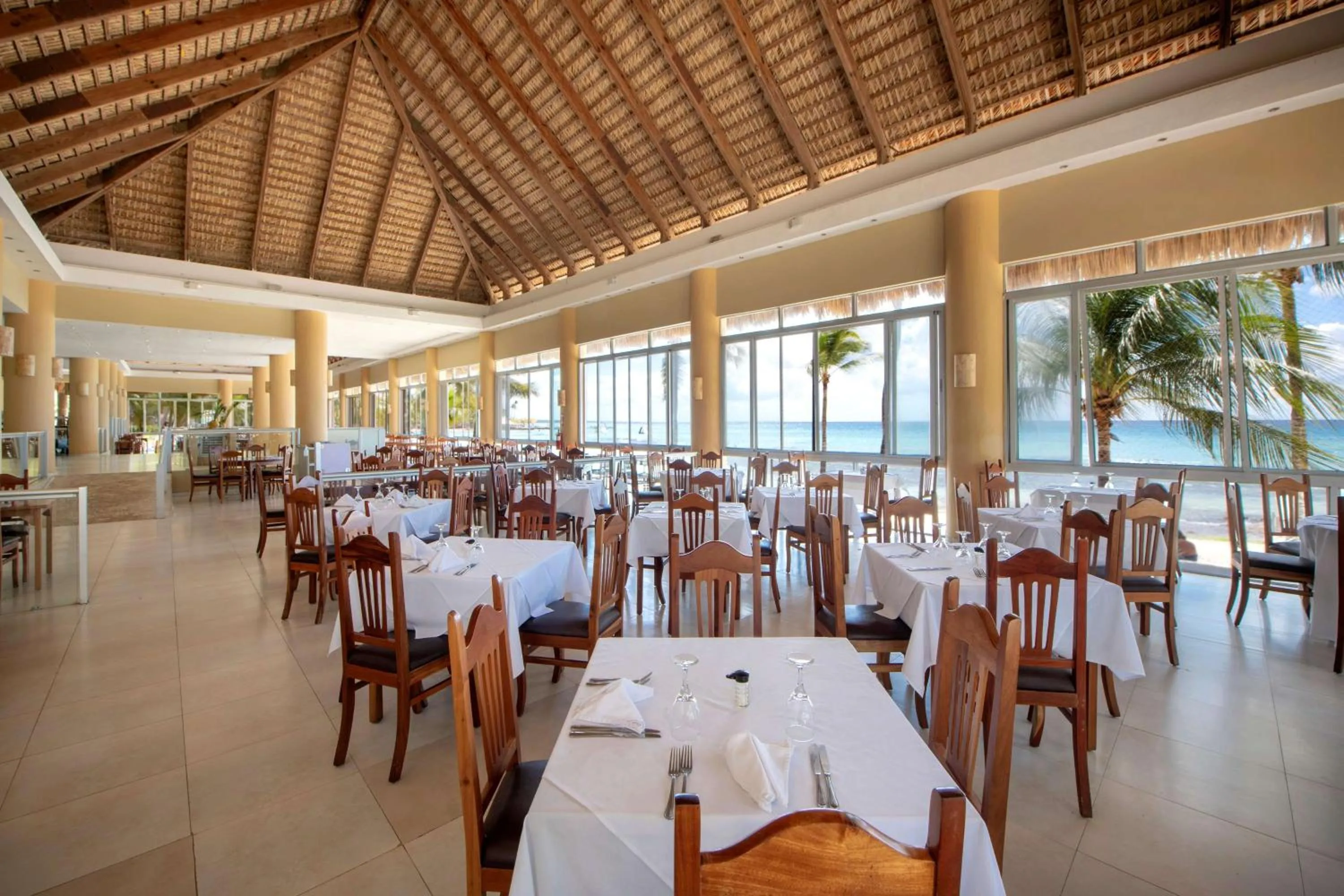 Restaurant/places to eat in Viva Dominicus Beach by Wyndham, A Trademark All Inclusive