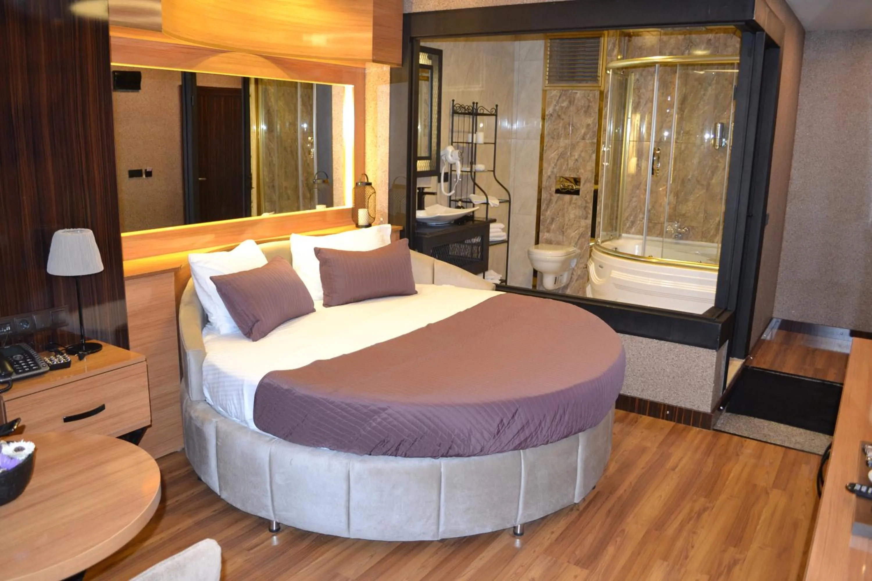 Massage, Bed in Gumus Palace Suites