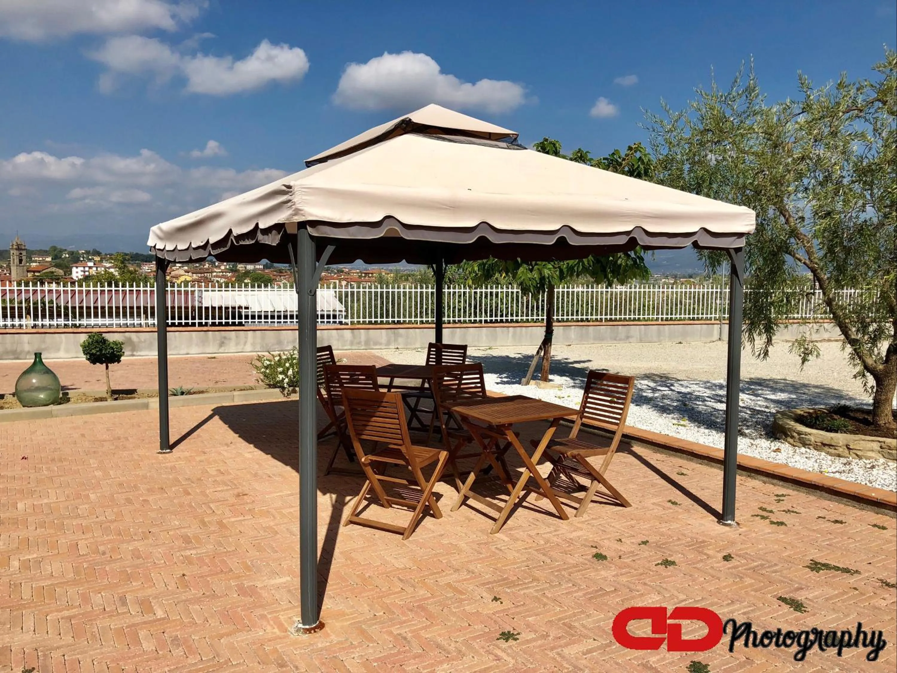 Property building in B&B Orsobigio