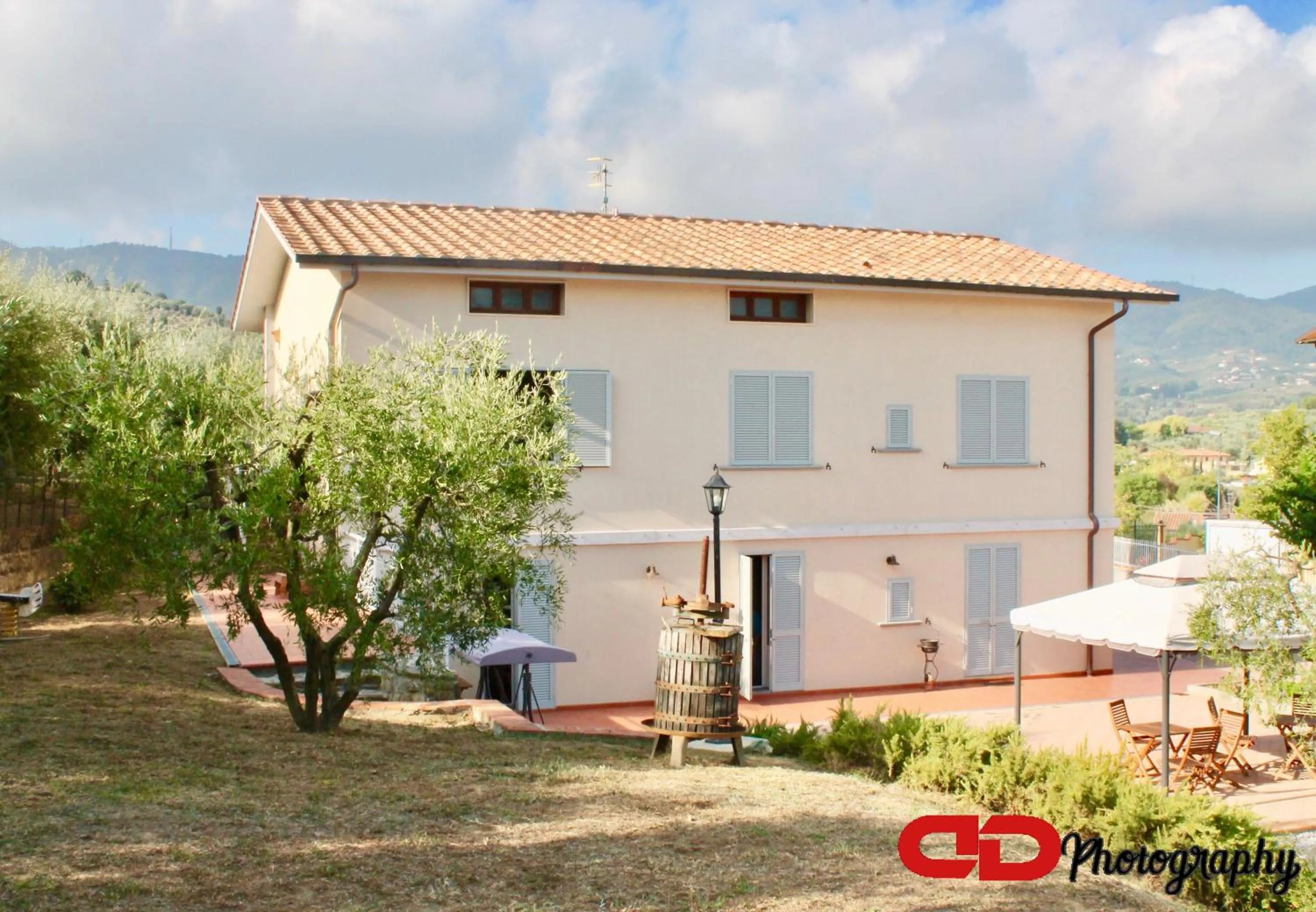 Property building in B&B Orsobigio