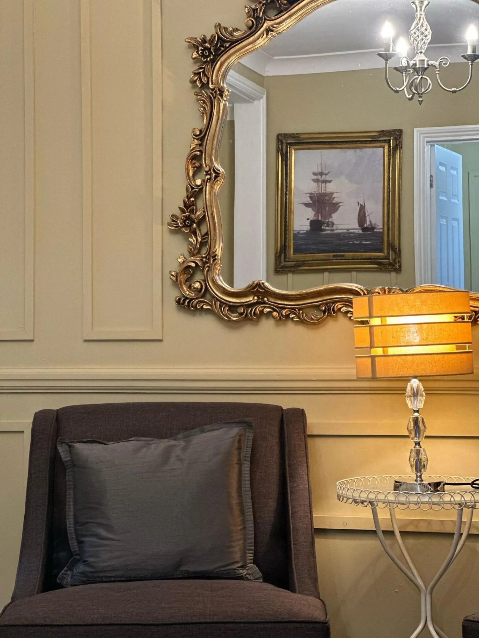 The Cambridge Guest House by Tas