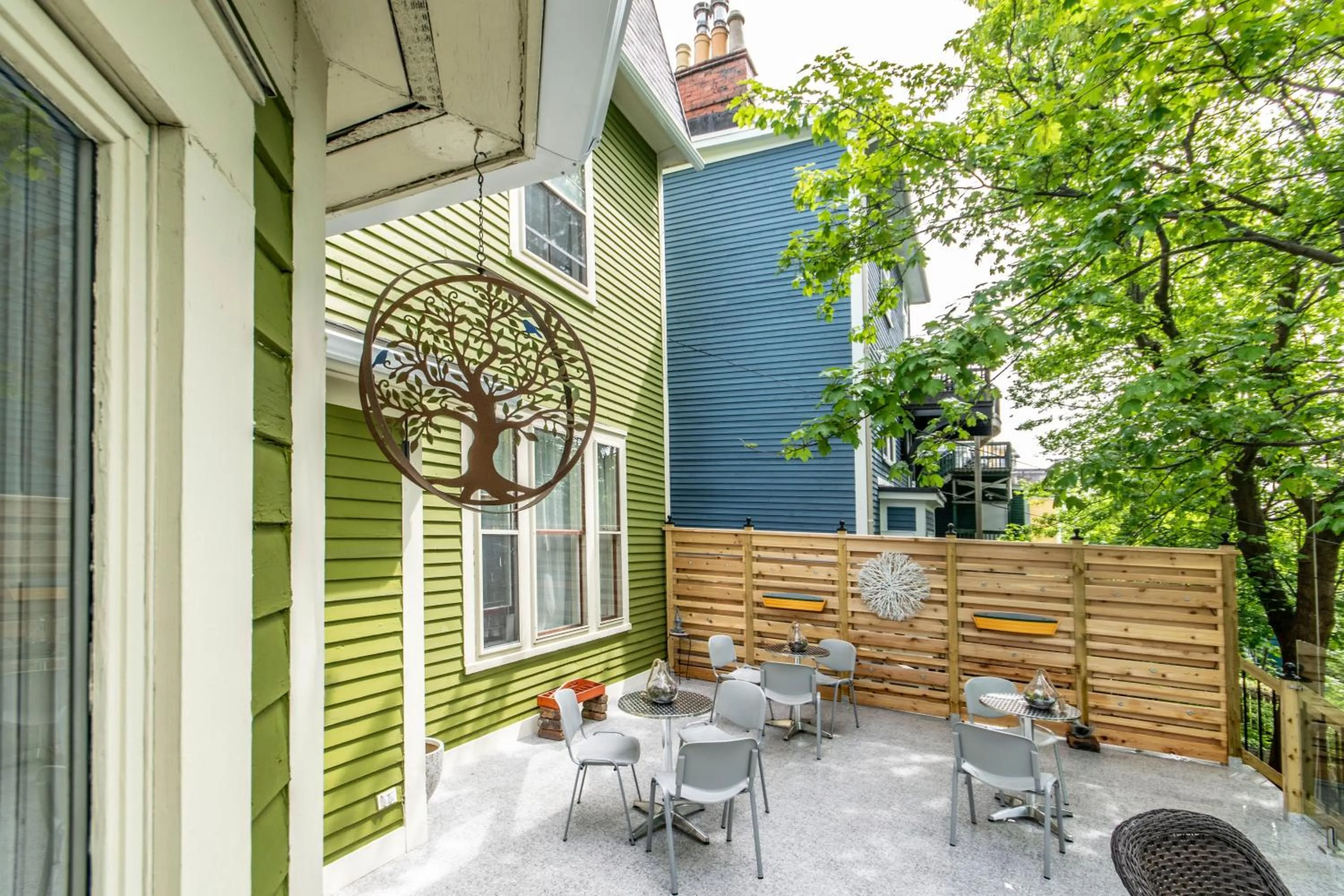 Patio in The Elizabeth Manor Guesthouse