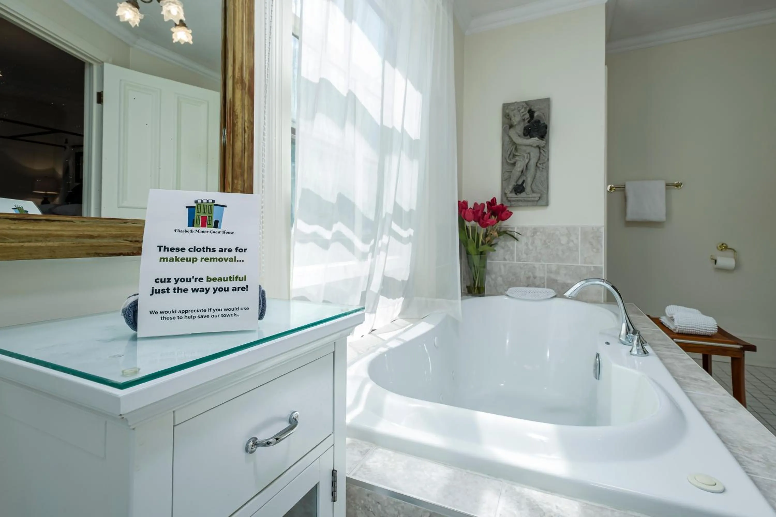 The Elizabeth Manor Guesthouse