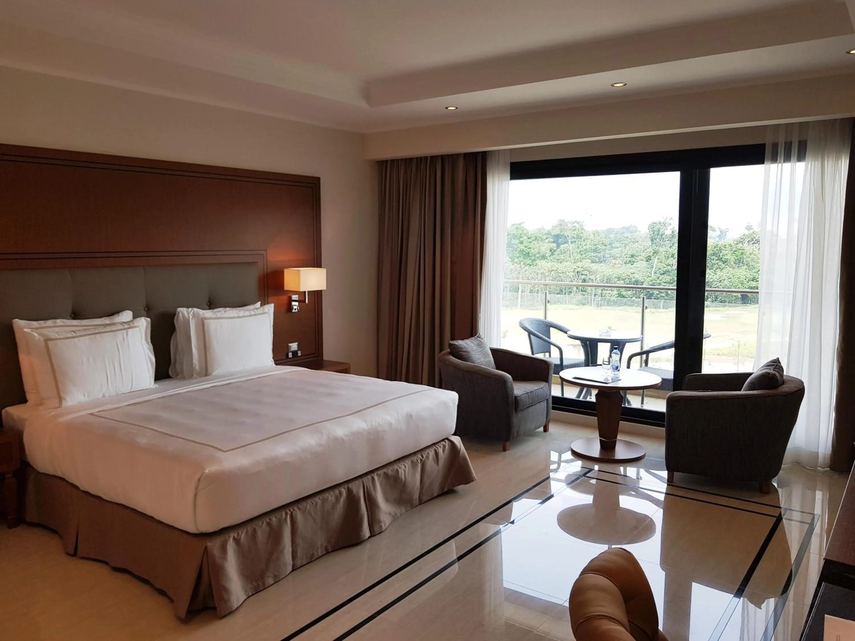 Bed in Grand Hotel Djibloho