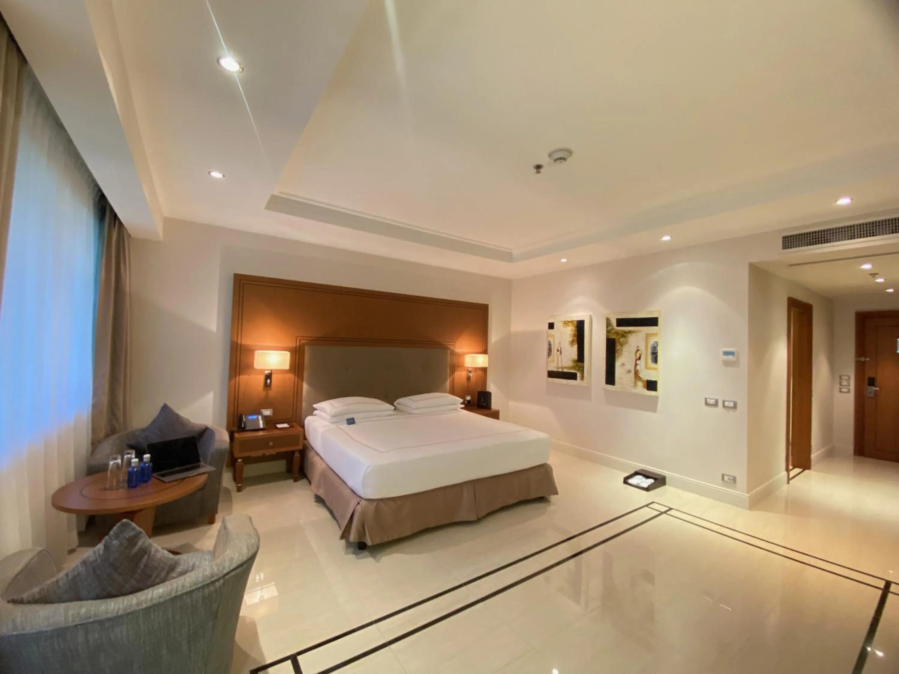 Photo of the whole room, Bed in Grand Hotel Djibloho