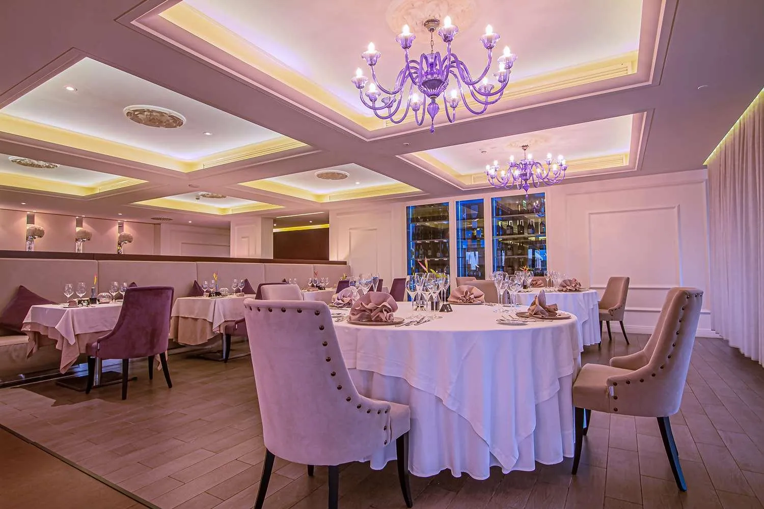 Restaurant/places to eat in Grand Hotel Djibloho