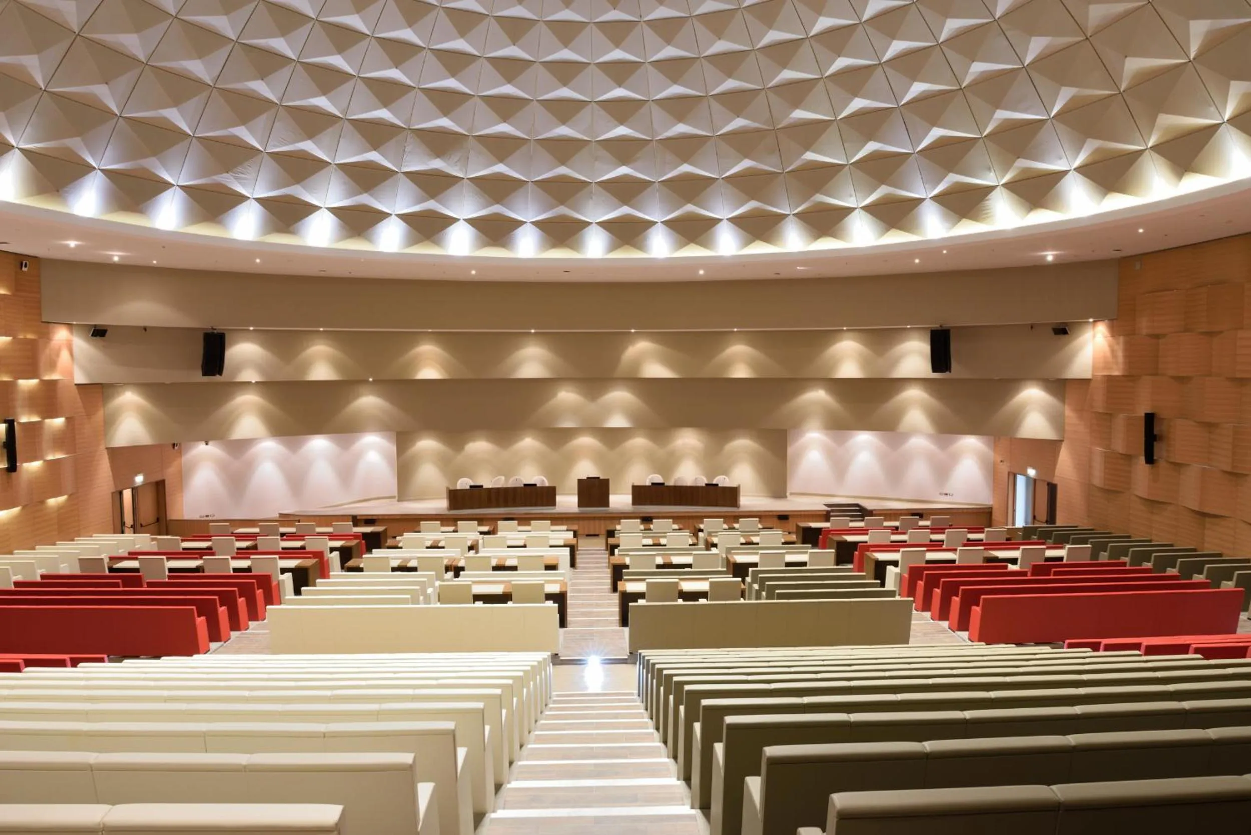 Business facilities in Grand Hotel Djibloho