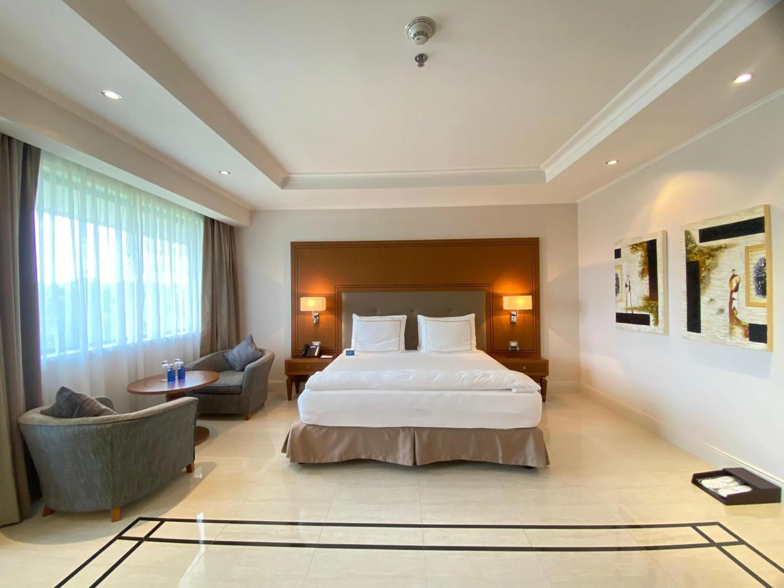 Bed in Grand Hotel Djibloho