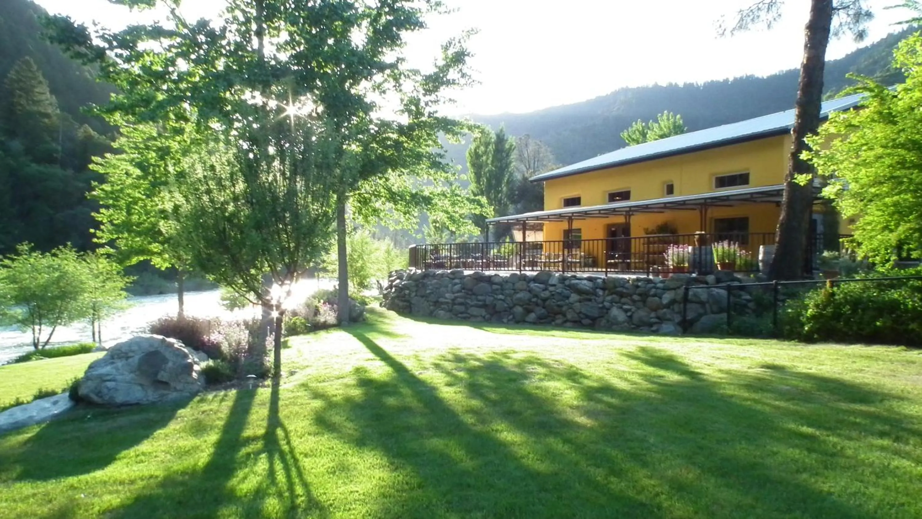 Patio in Strawhouse Resorts