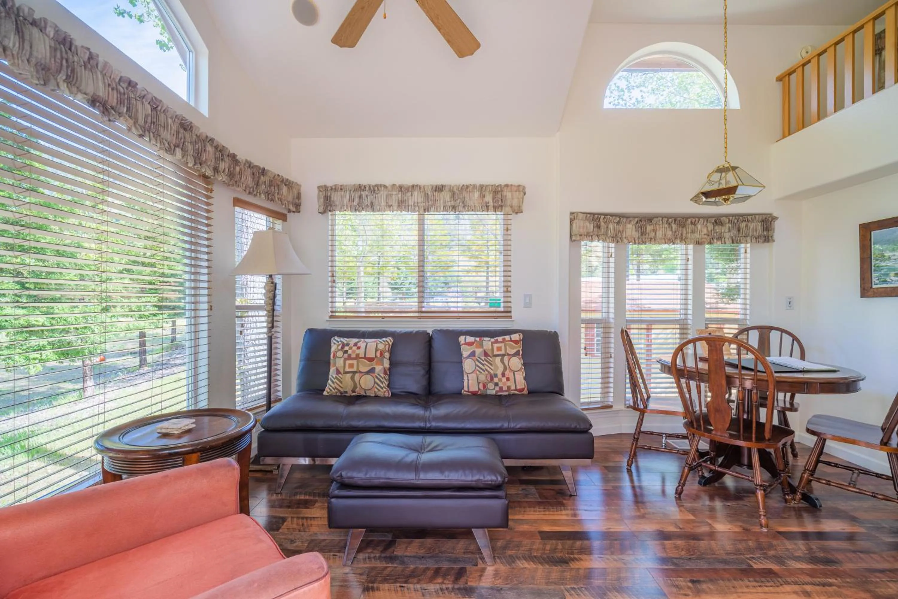 Living room in Strawhouse Resorts