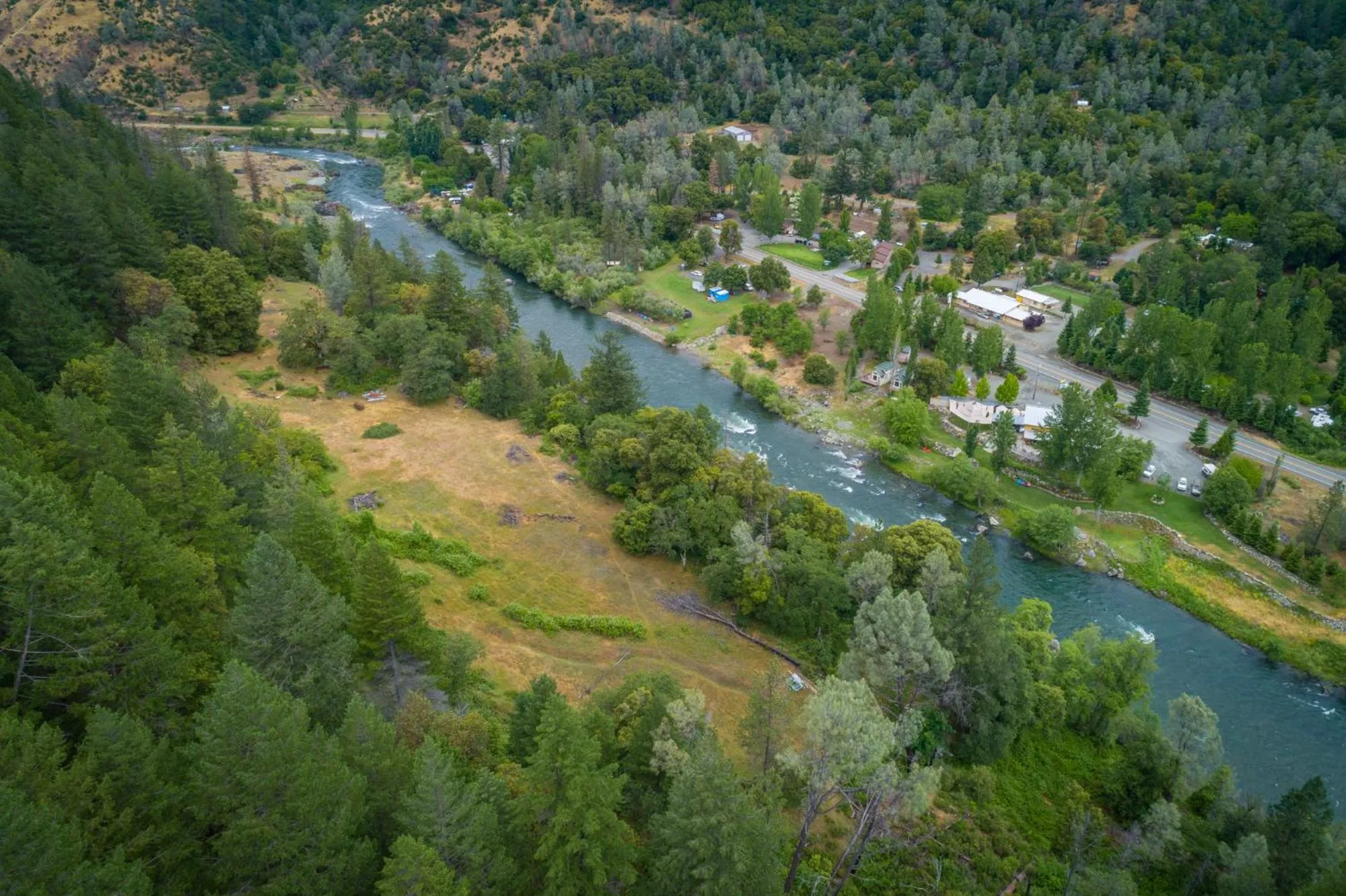 Spring in Strawhouse Resorts