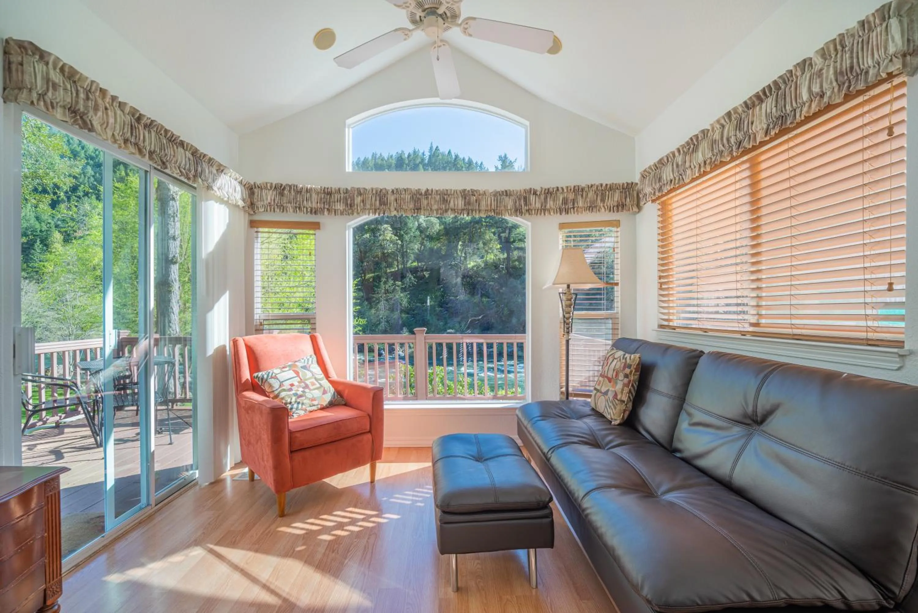 Living room in Strawhouse Resorts