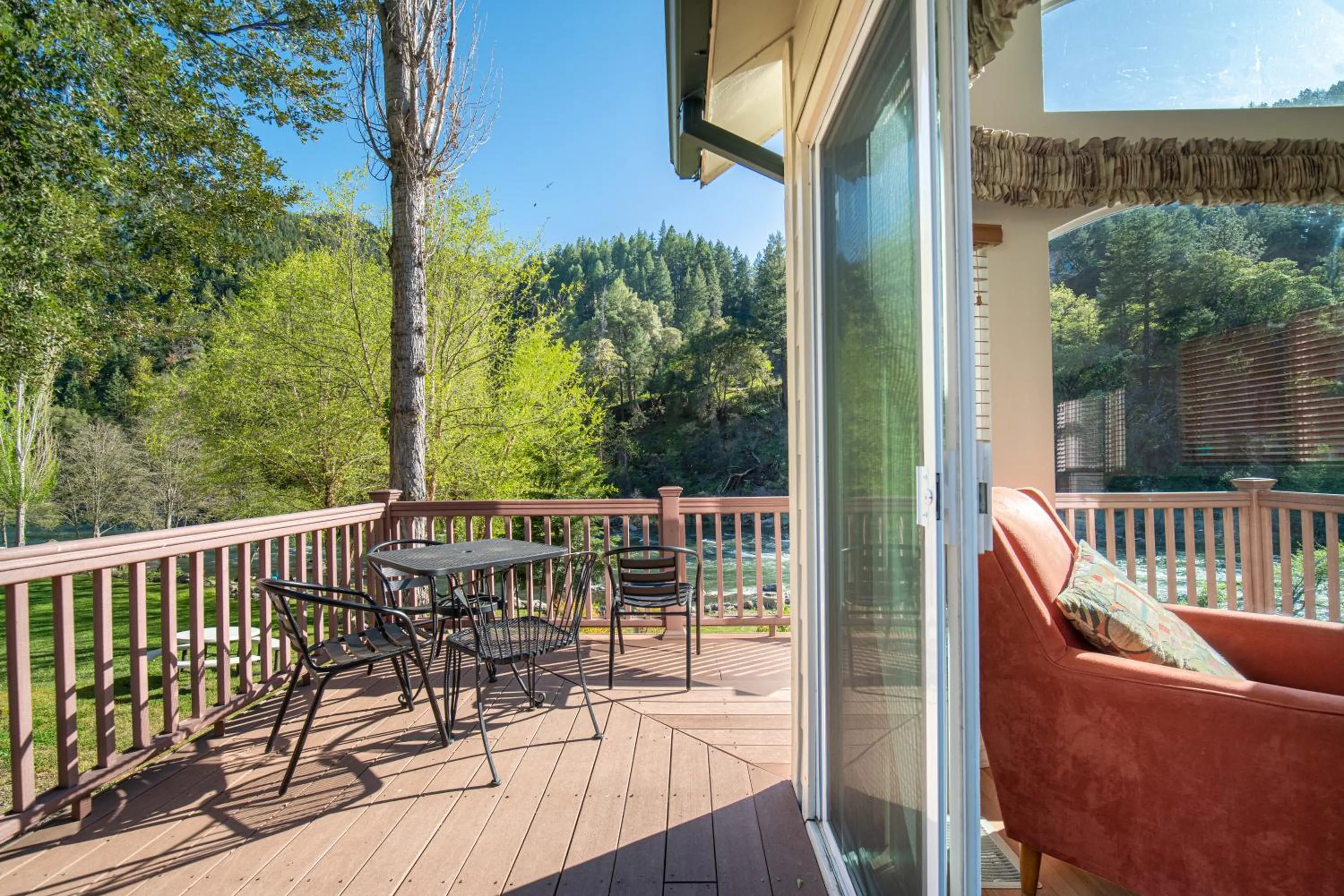 Patio in Strawhouse Resorts