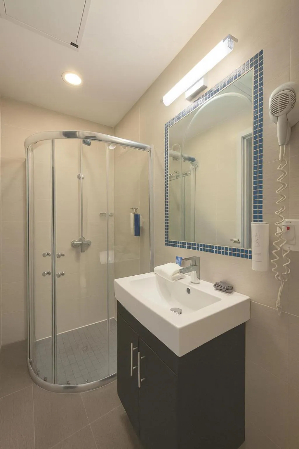 Bathroom in Heritage Hotel New York City