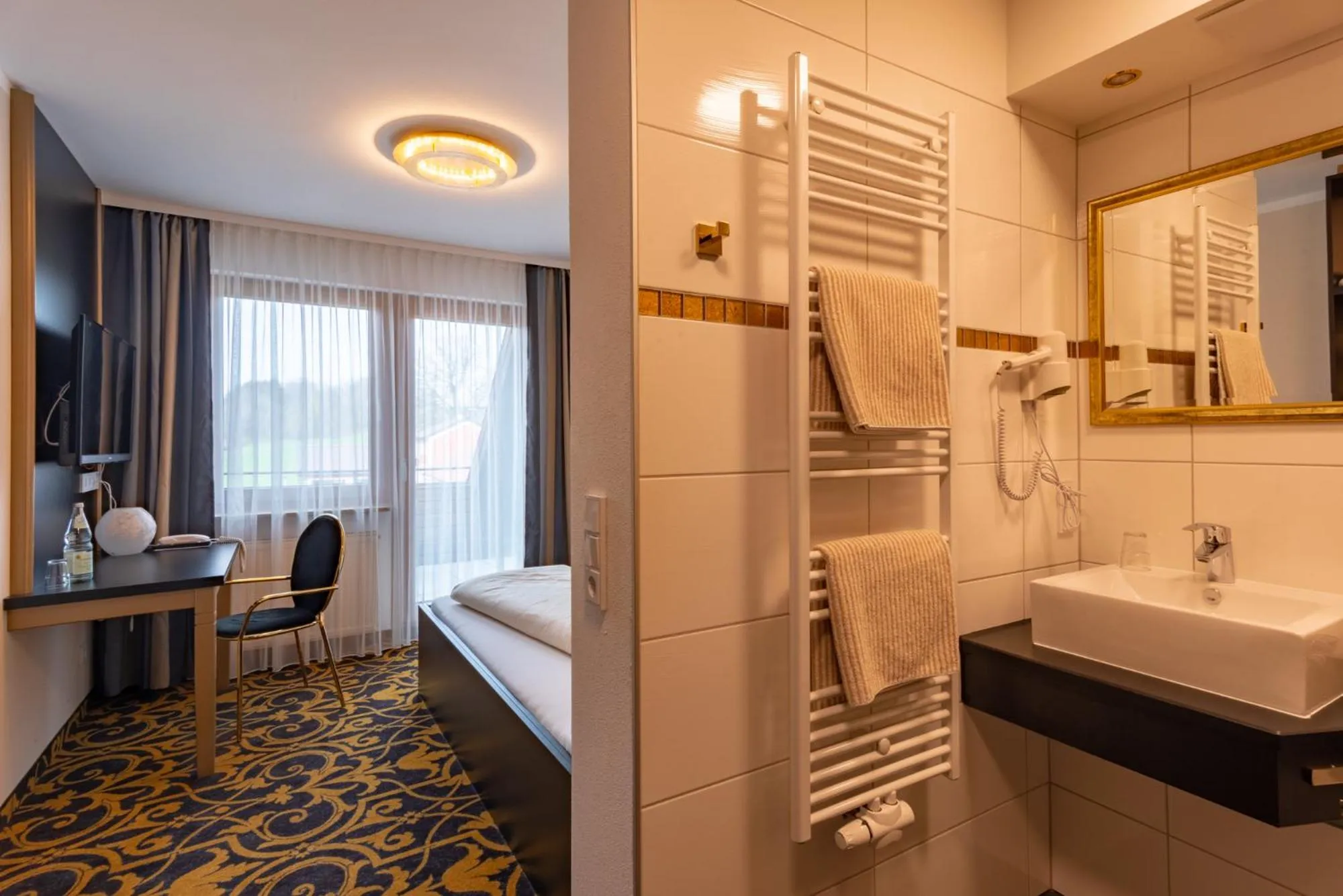 Photo of the whole room in Hotel Wurzer